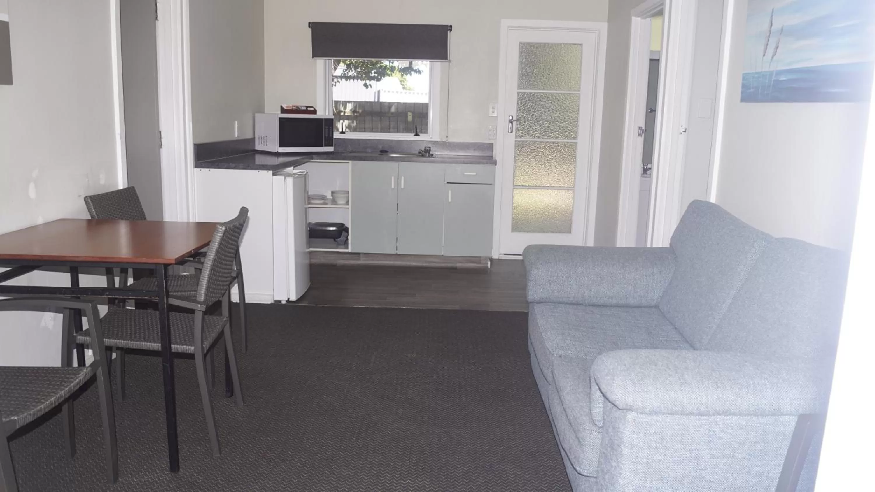 Kitchen or kitchenette in Apple Motor Inn