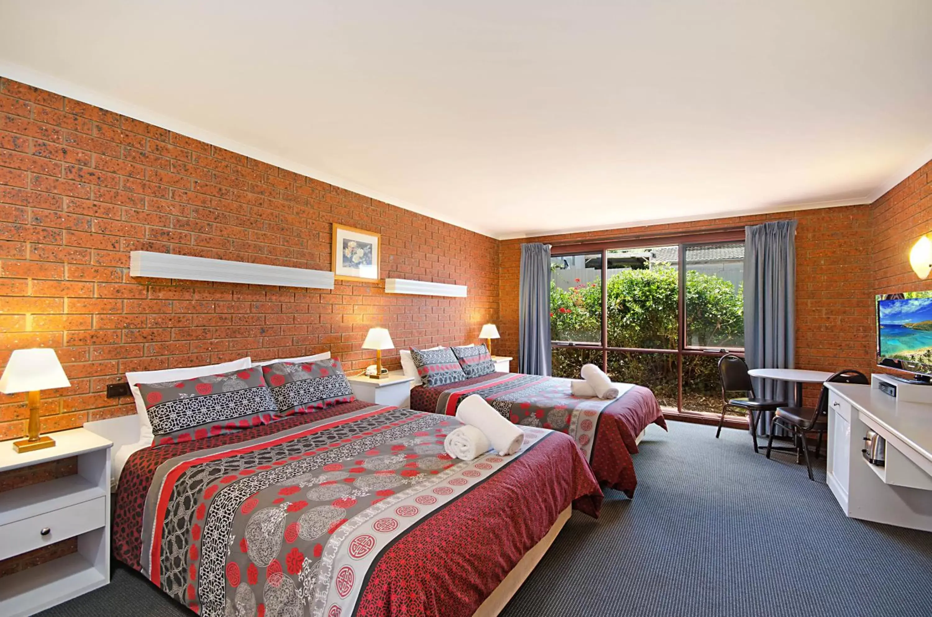 Deluxe Double or Twin Room in Whalers Rest Motor Inn Deluxe Double or Twin Room in Whalers Rest Motor Inn