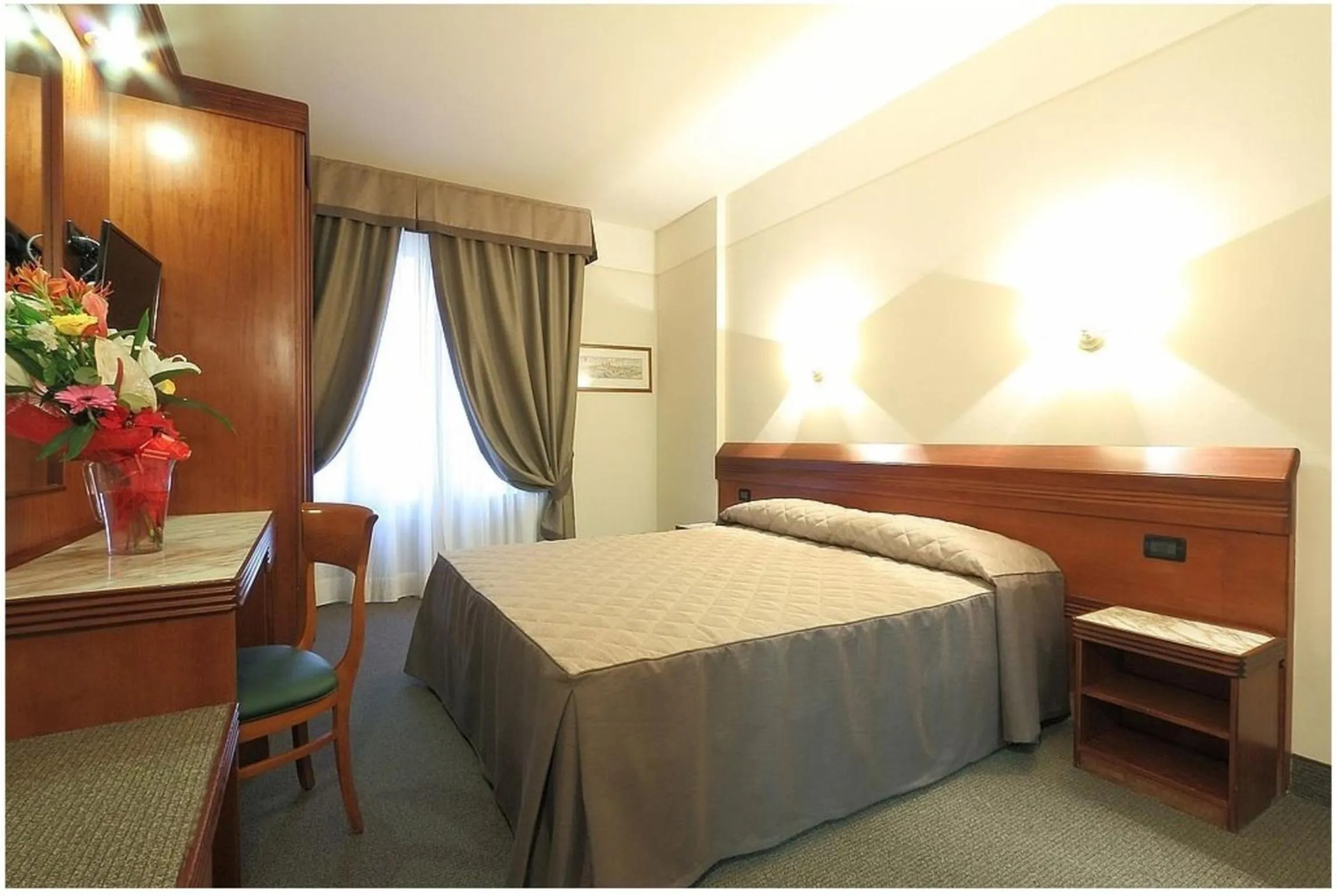 Bed in Hotel Arcadia