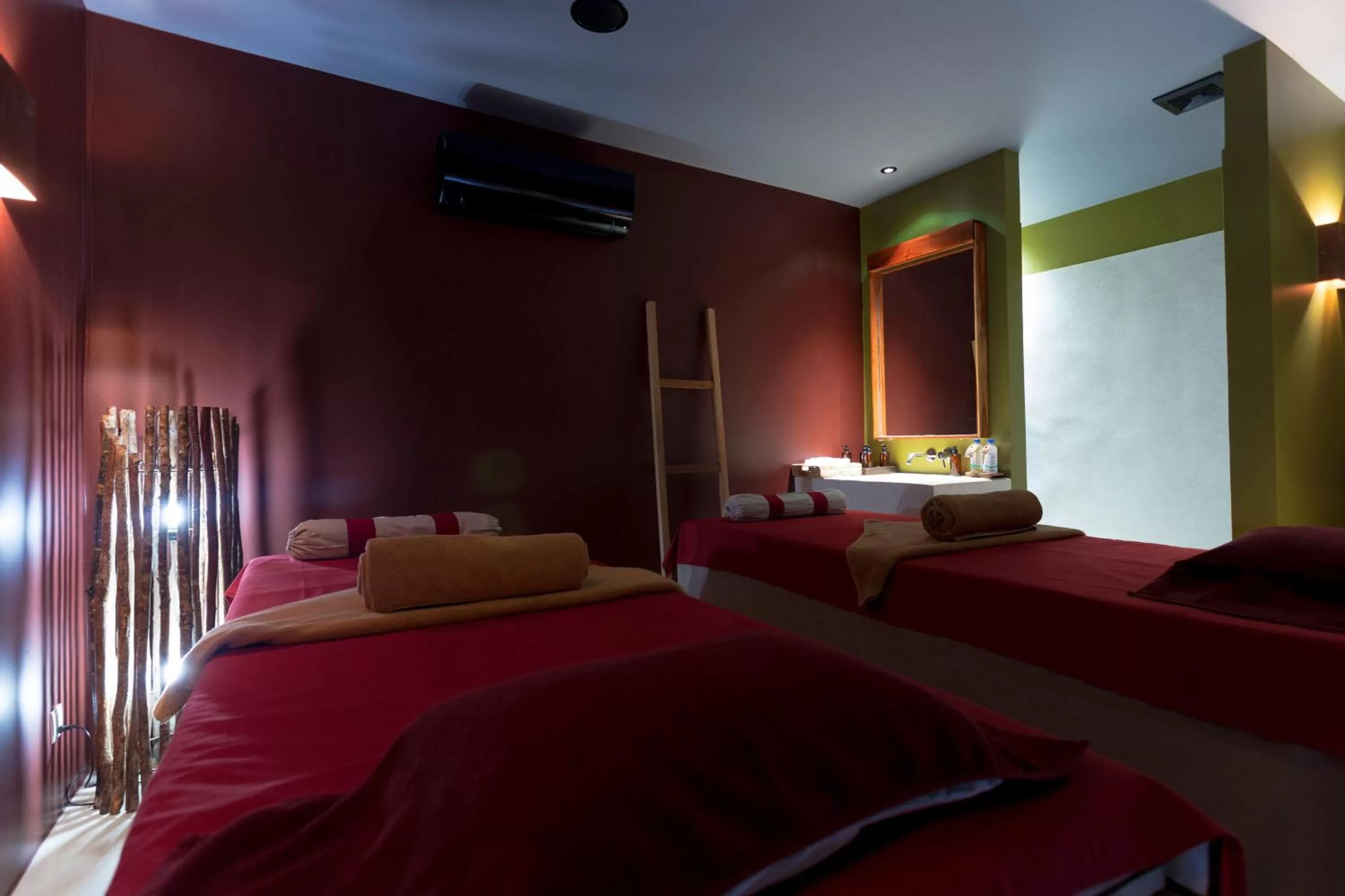 Massage, Bed in Templation Hotel