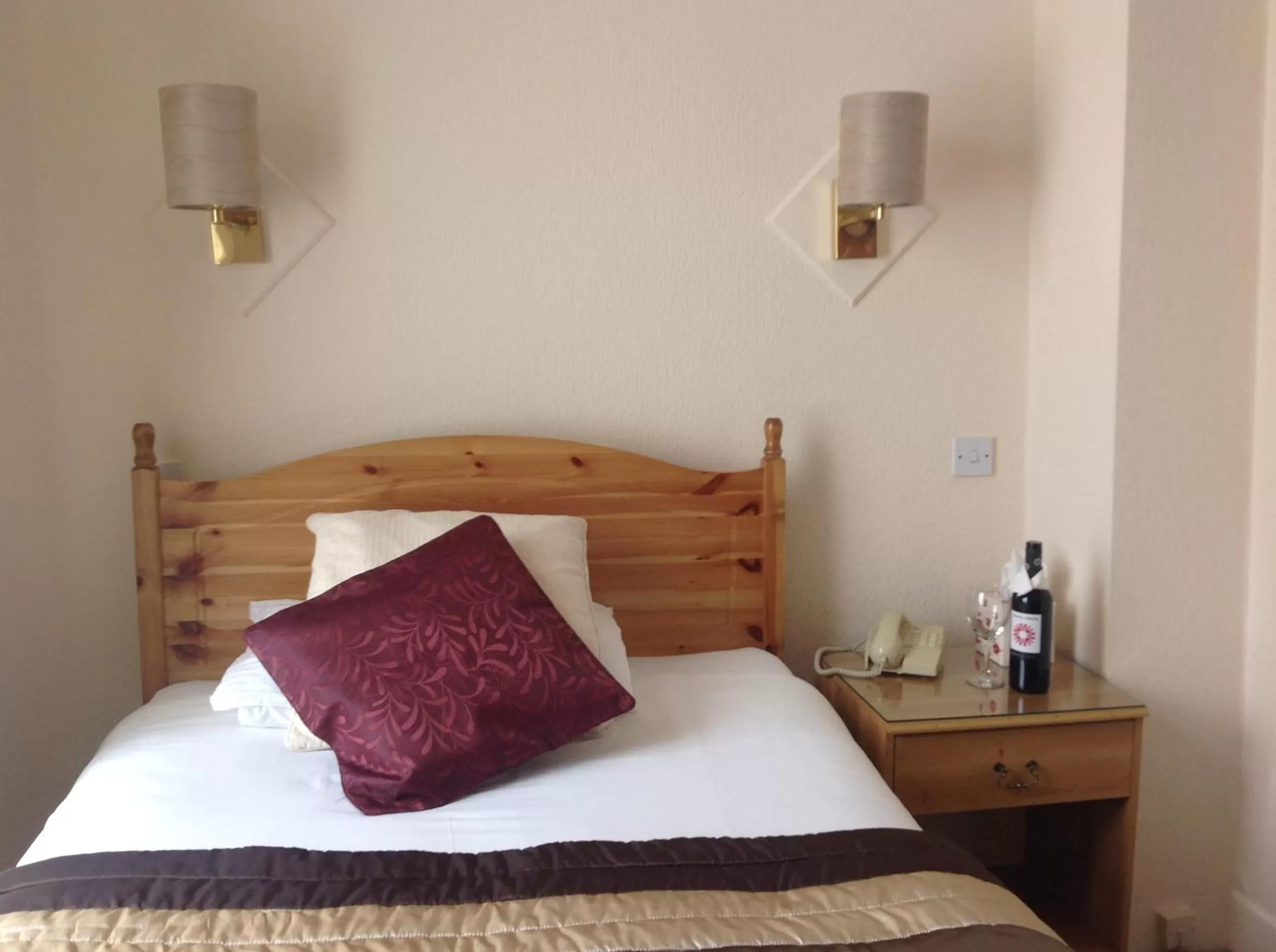 Bedroom, Bed in The George Hotel