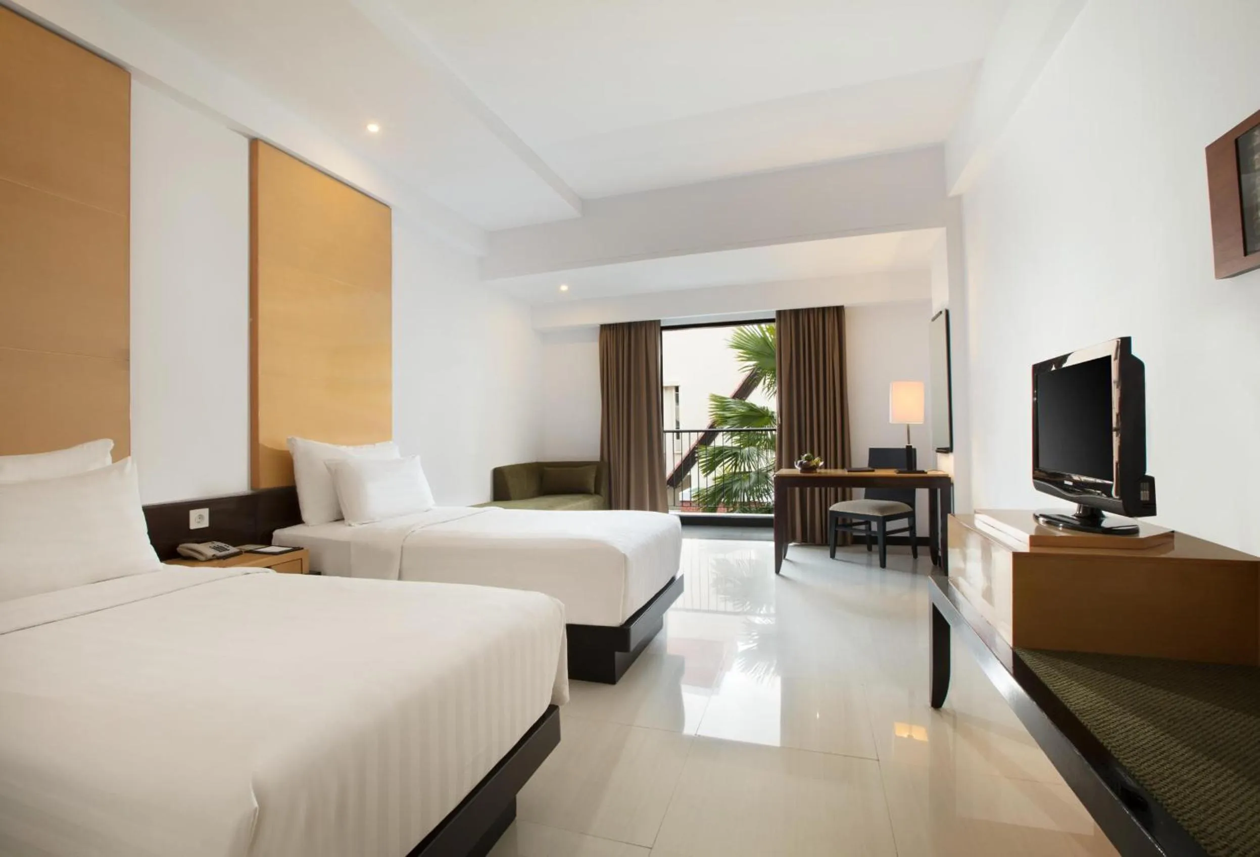 Bedroom, Bed in Hotel Santika Premiere Malang