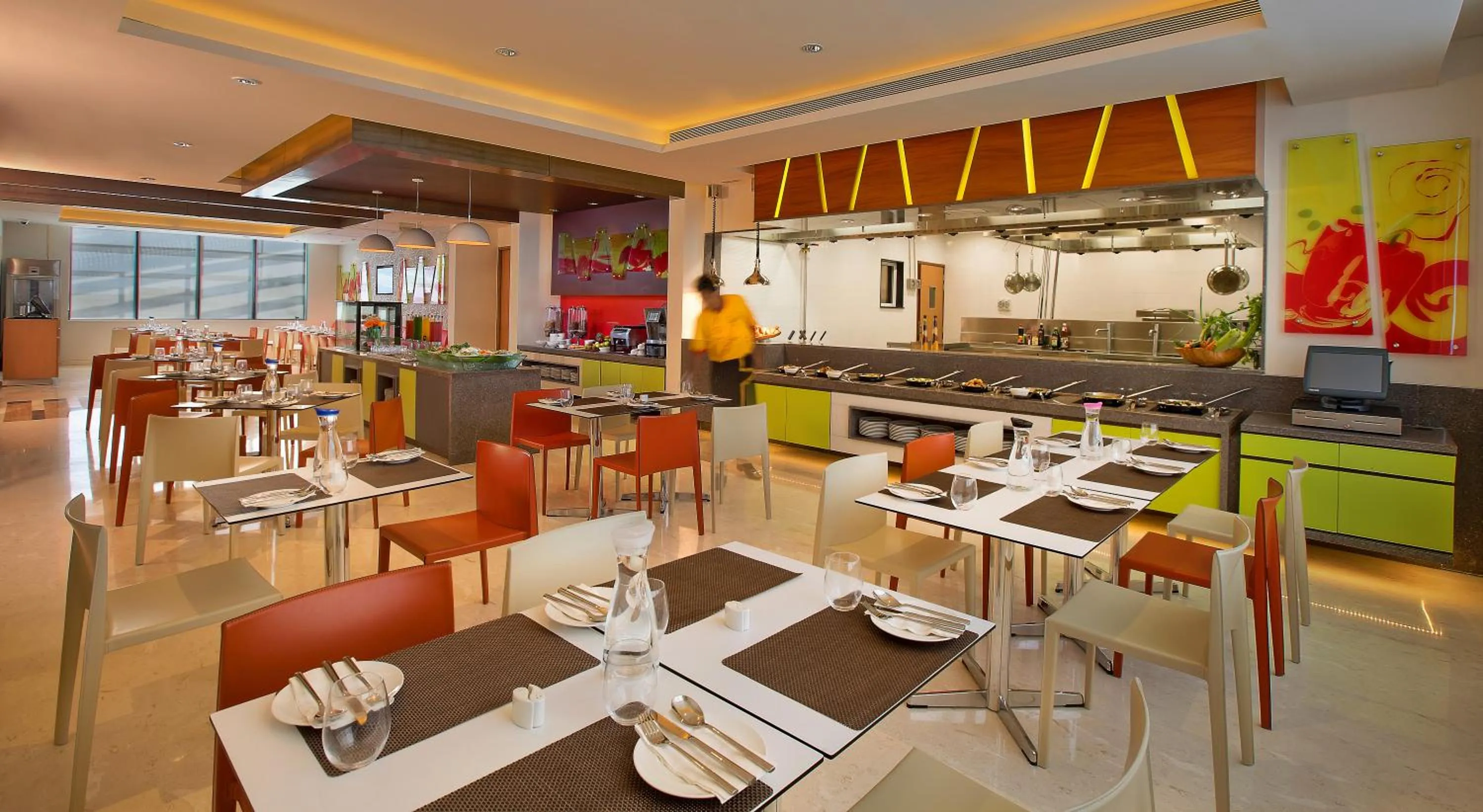 Restaurant/places to eat in ibis Chennai City Centre - An Accor Brand