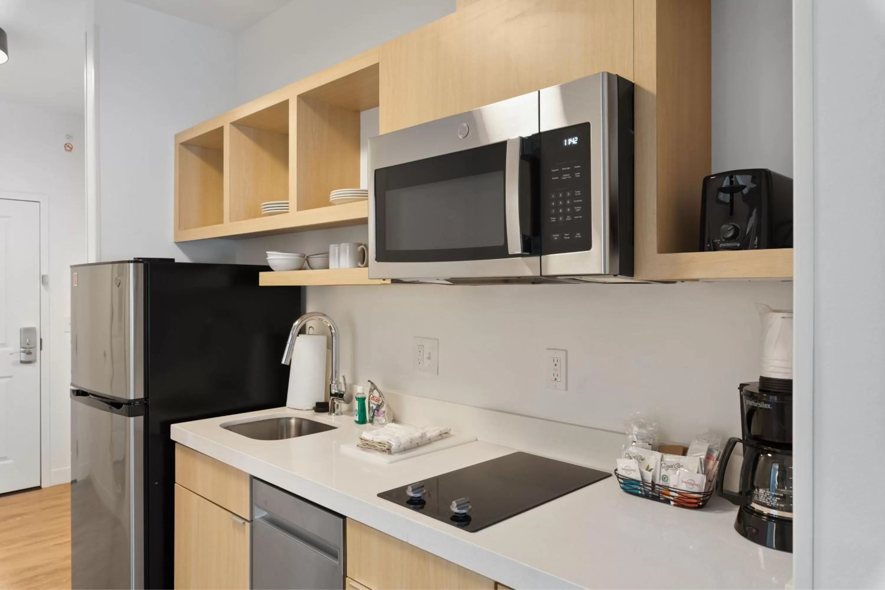 Kitchen or kitchenette in TownePlace Suites by Marriott White Hall