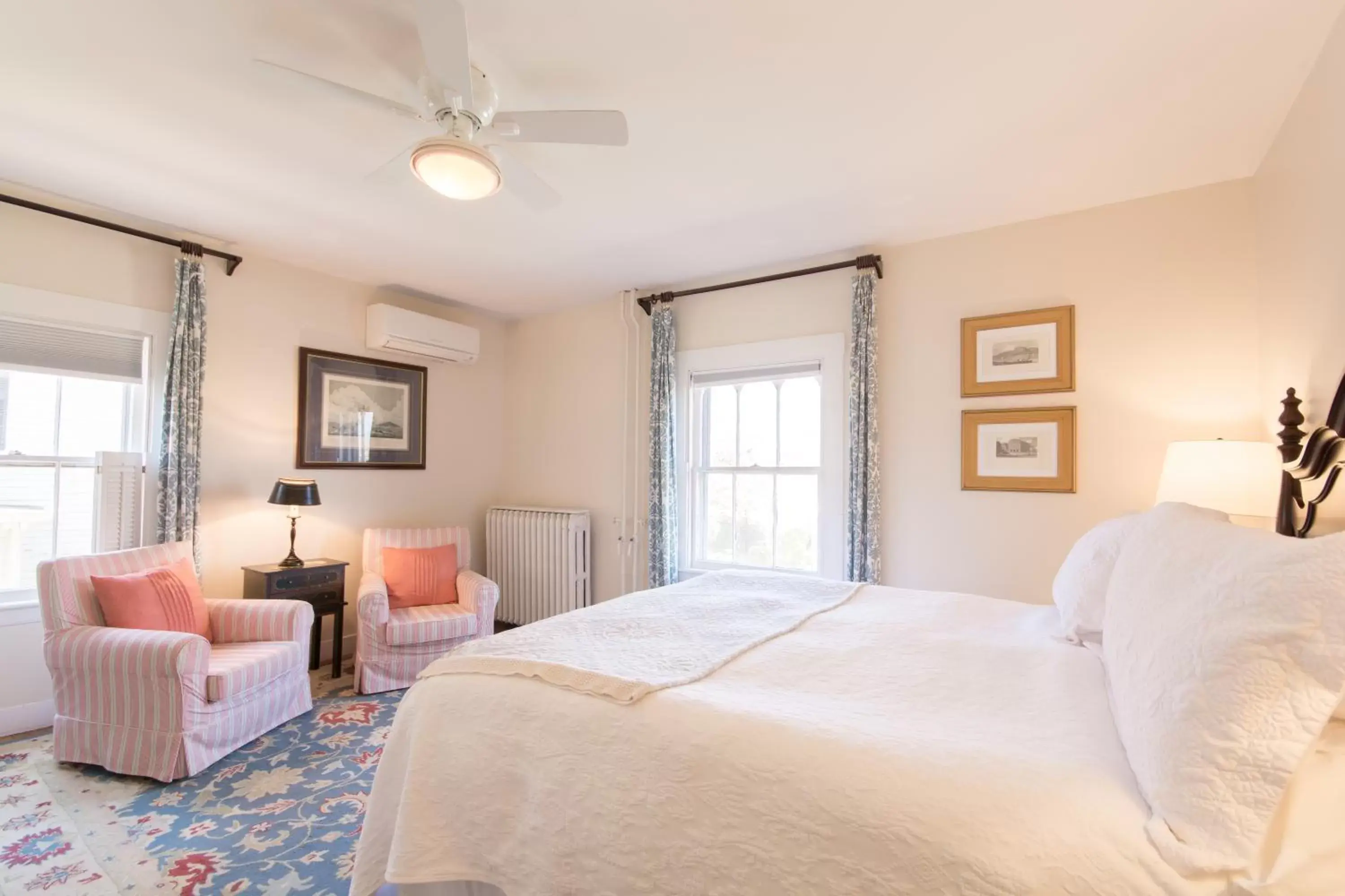 Superior King Room in Marshall Slocum Inn Superior King Room in Marshall Slocum Inn