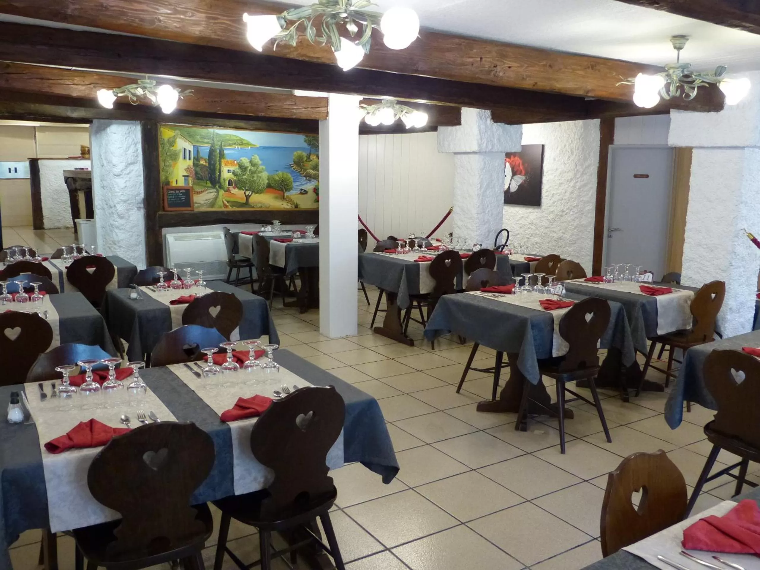 Restaurant/places to eat in La Vieille Ferme