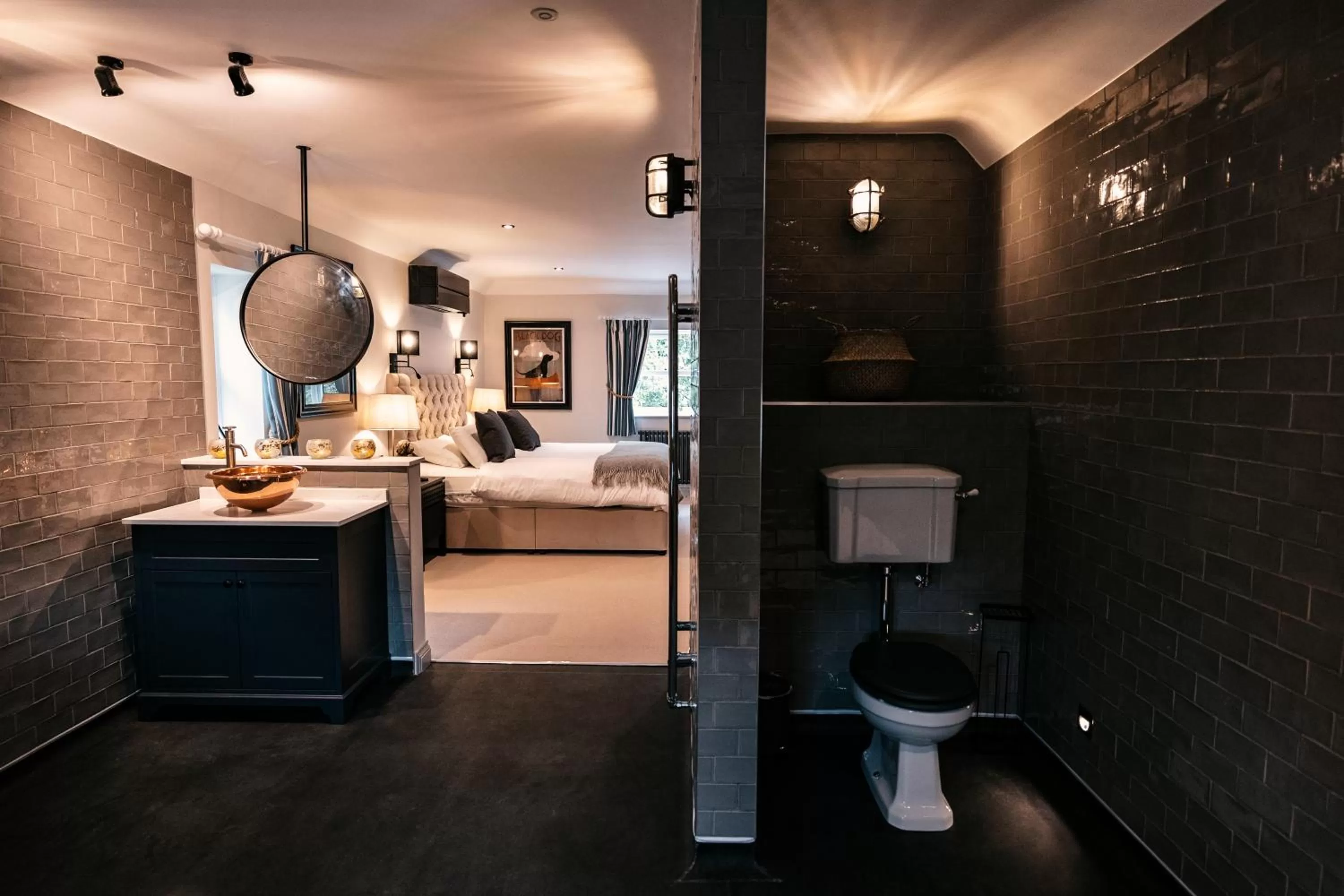 Photo of the whole room, Bathroom in South Causey Inn