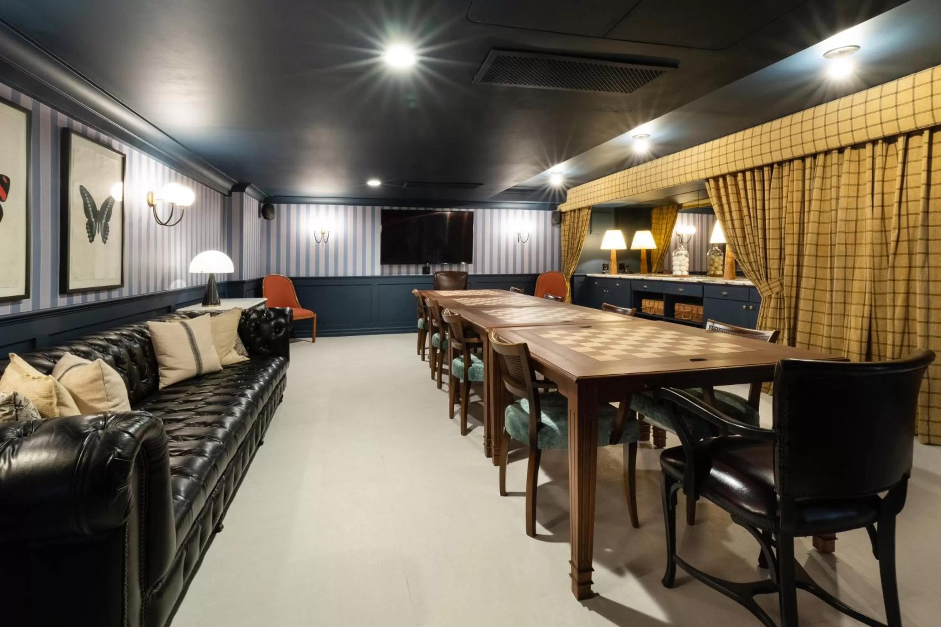 Meeting/conference room in Palihouse West Hollywood at Beverly Hills