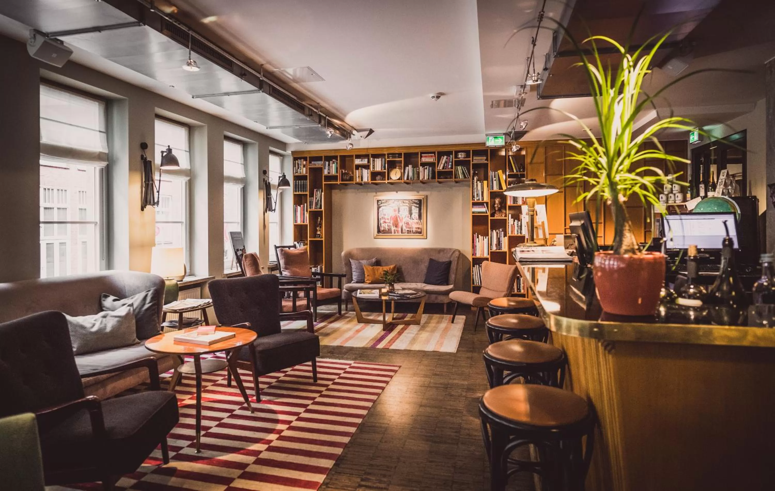 Lobby or reception in Henri Hotel Hamburg Downtown