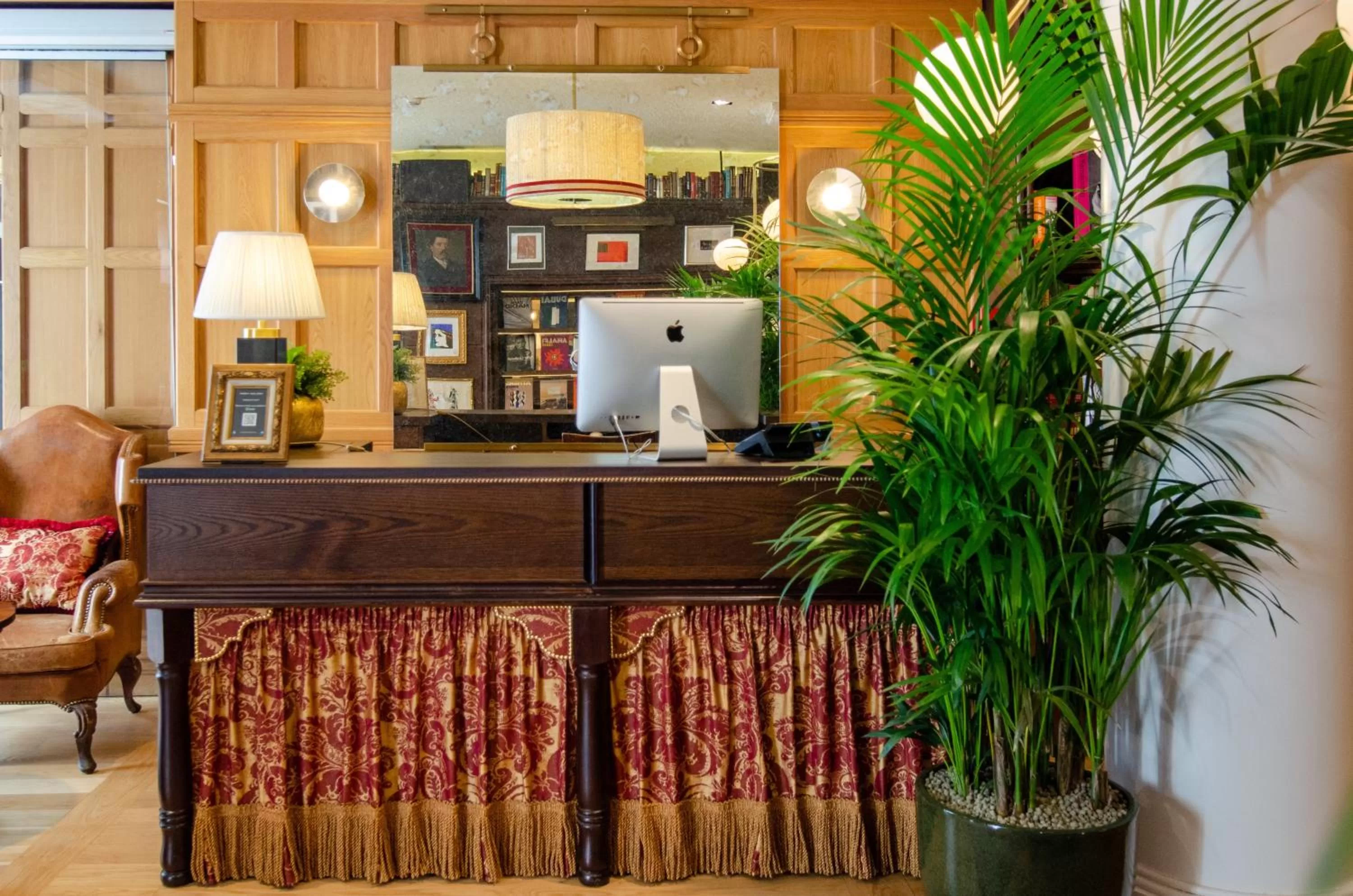 Lobby or reception in Browns Boutique Hotel