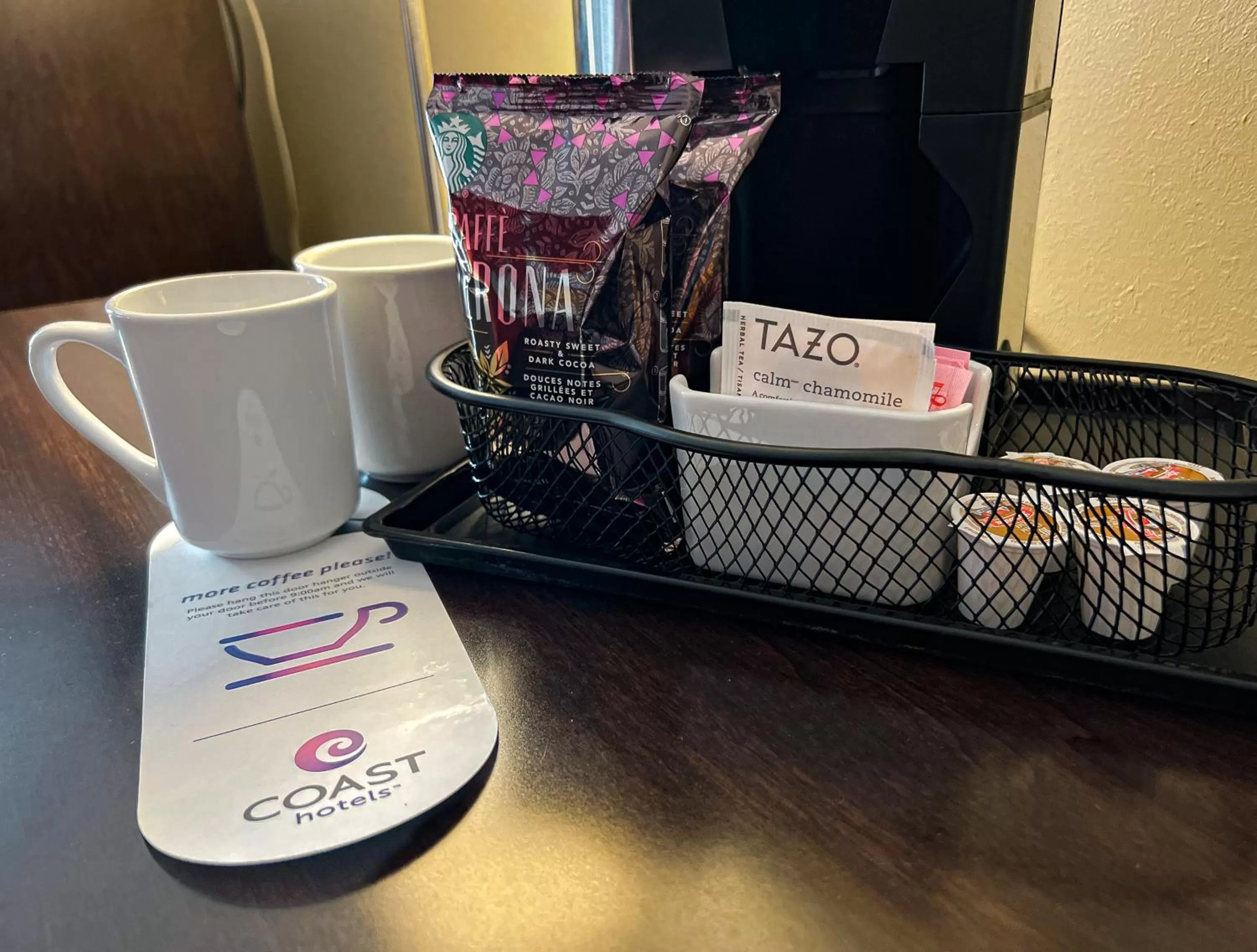 Coffee/tea facilities in Coast Swift Current Hotel