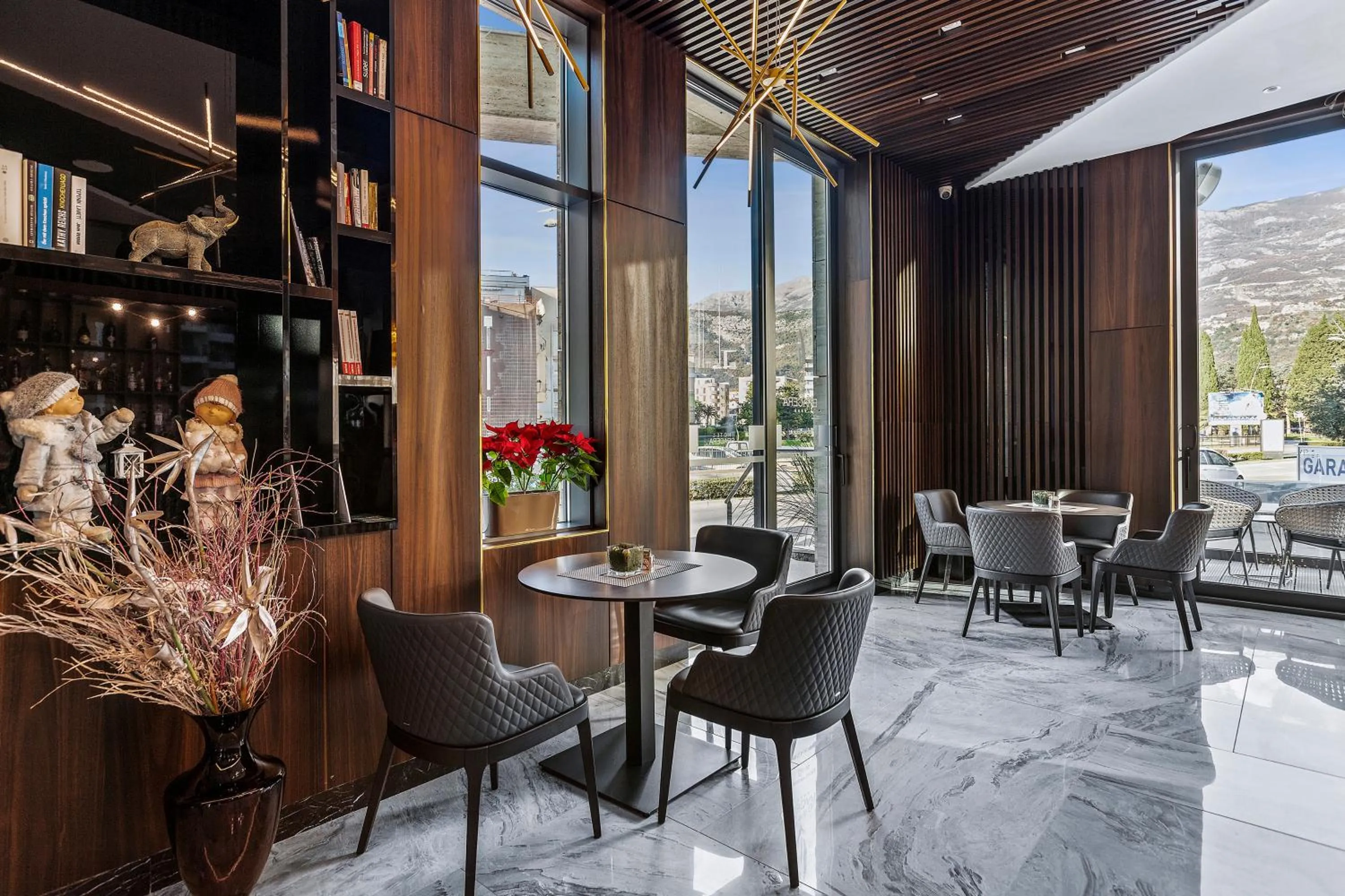 Seating area in Hotel Bracera