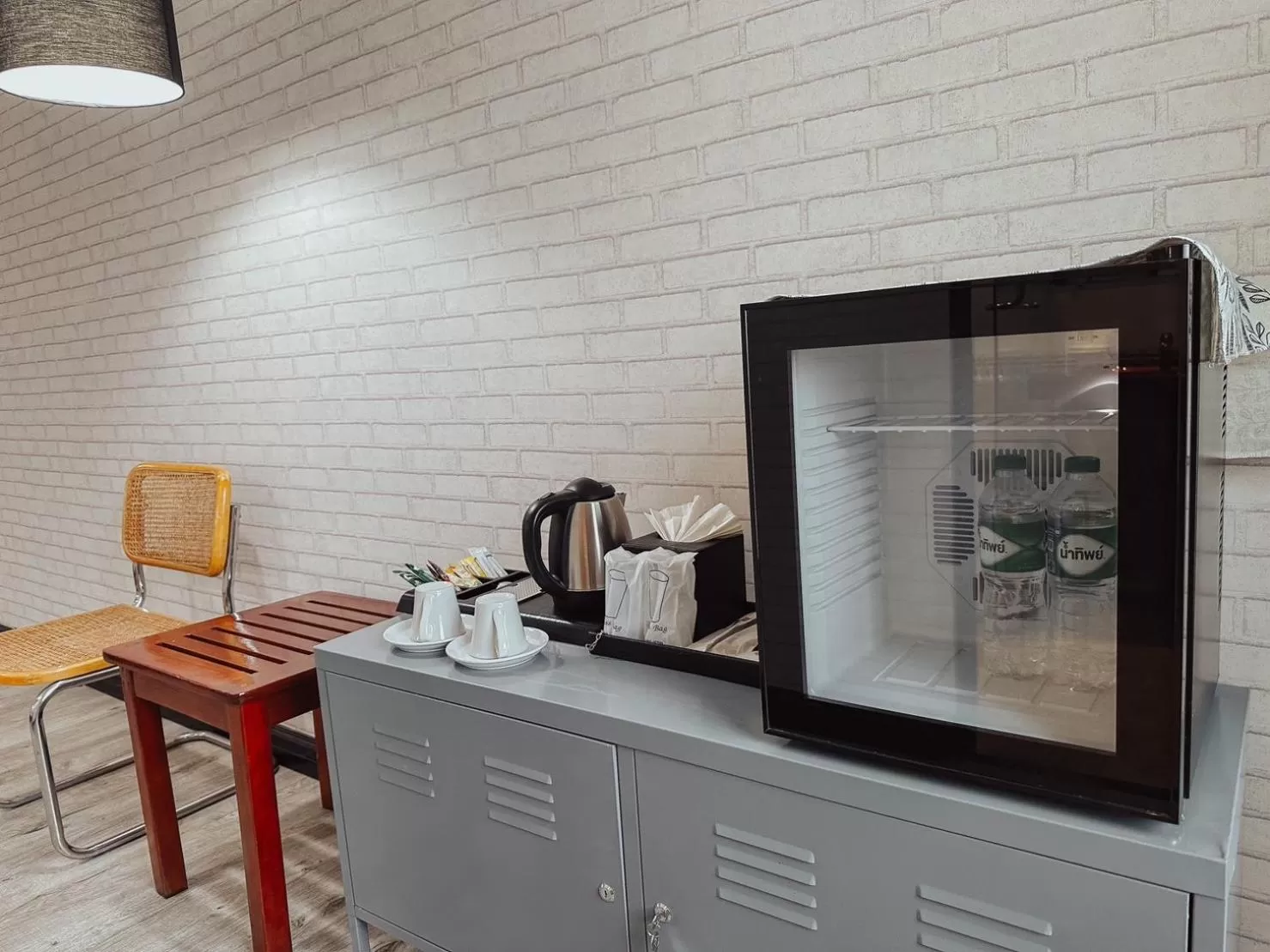 Coffee/tea facilities in Hotel De Khuvieng