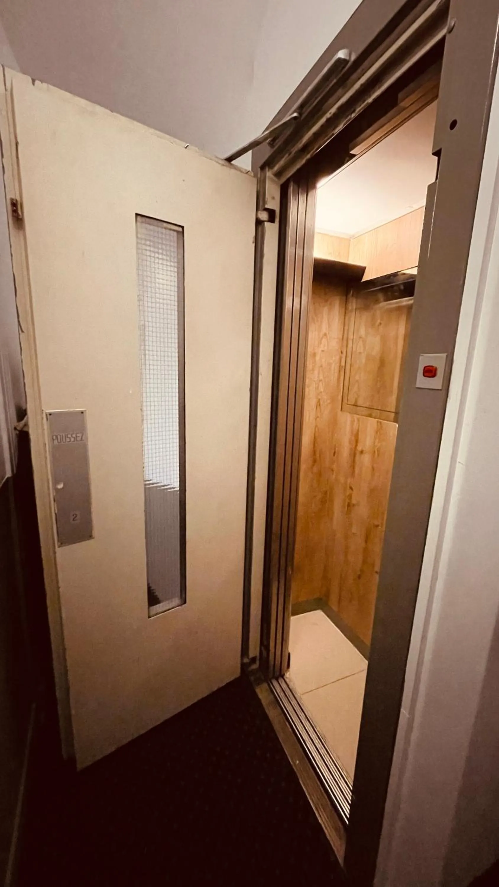elevator in Jeff Hotel