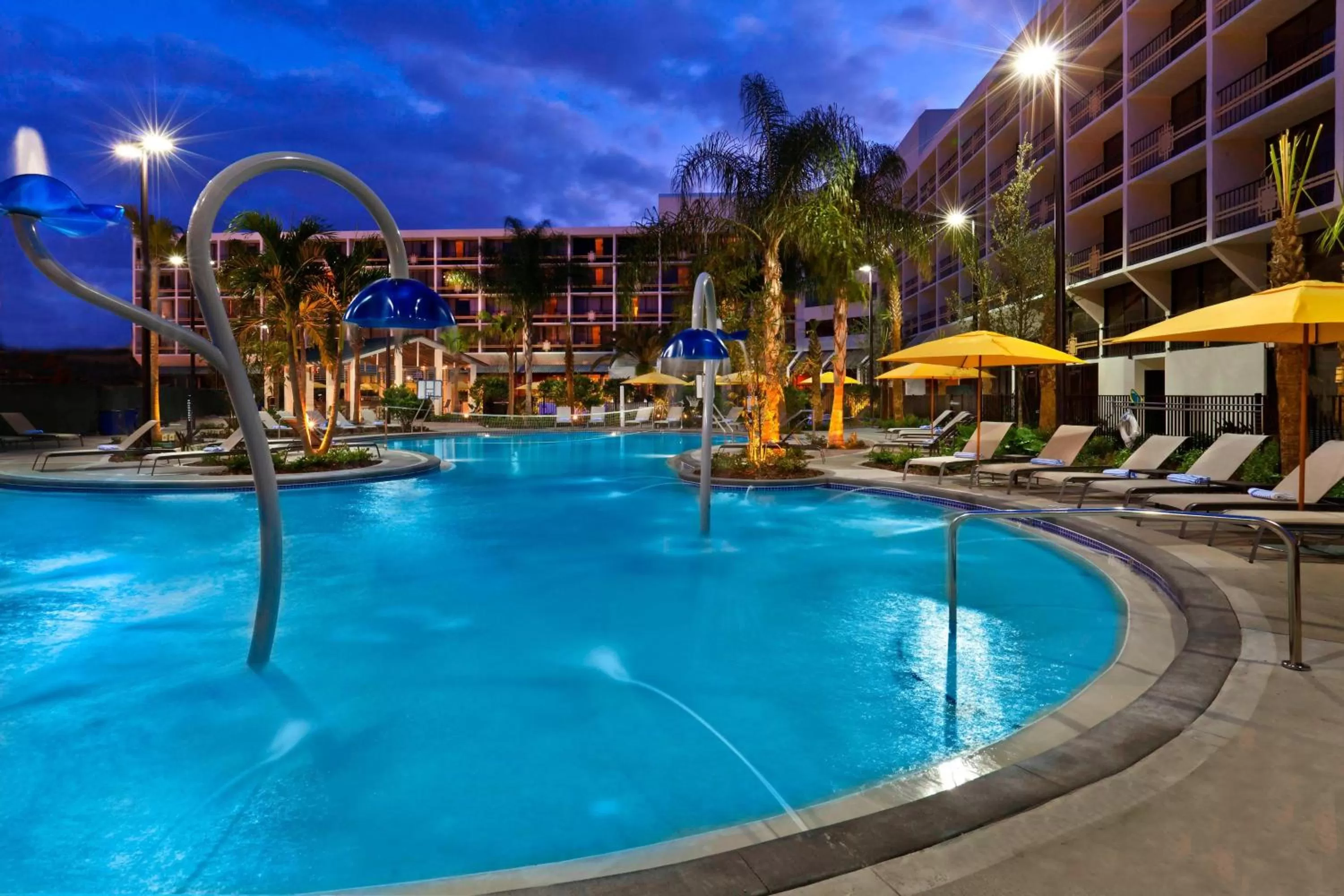 Swimming pool in Sheraton Orlando Lake Buena Vista Resort