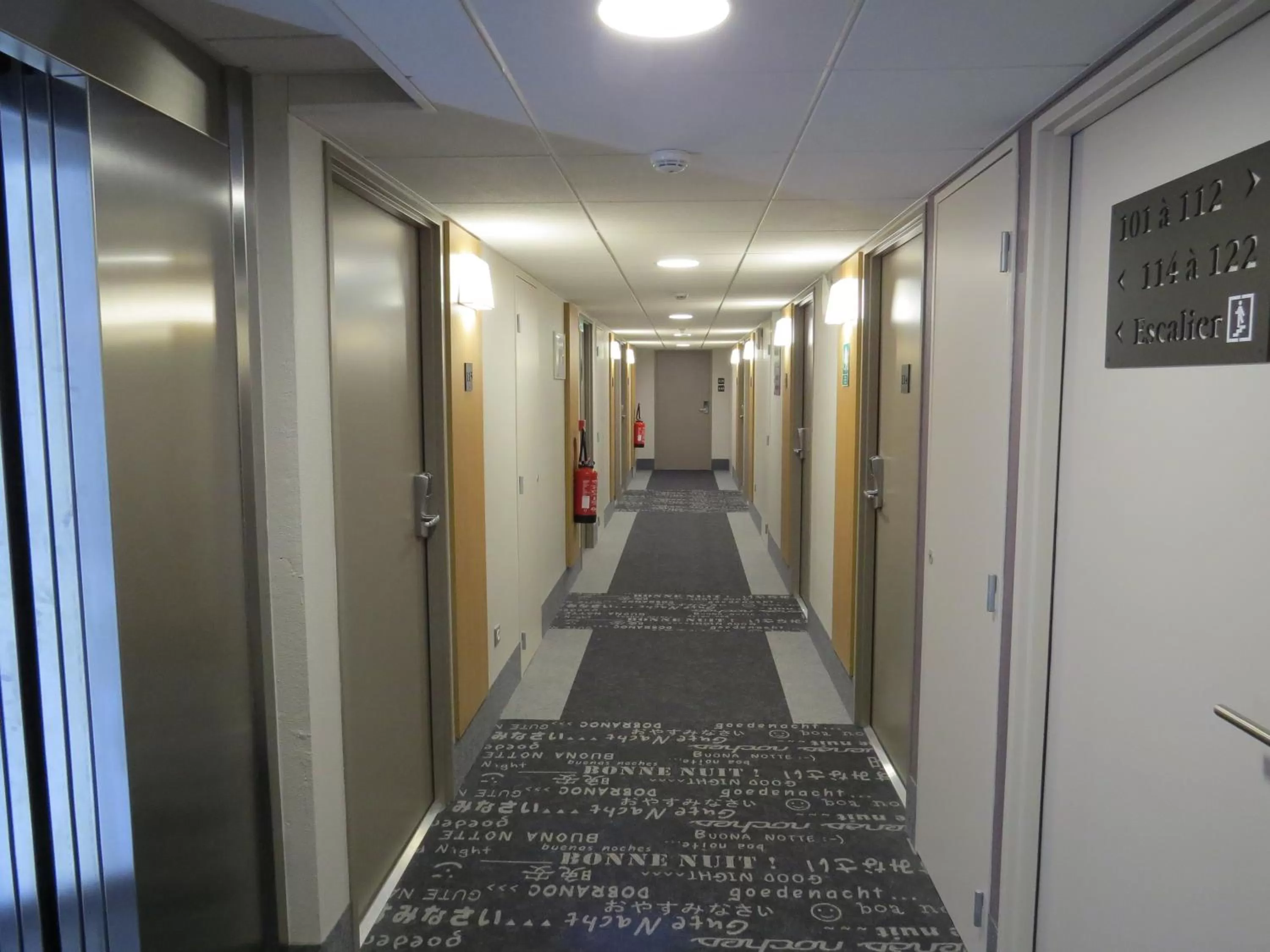 Decorative detail in B&B HOTEL Yvetot