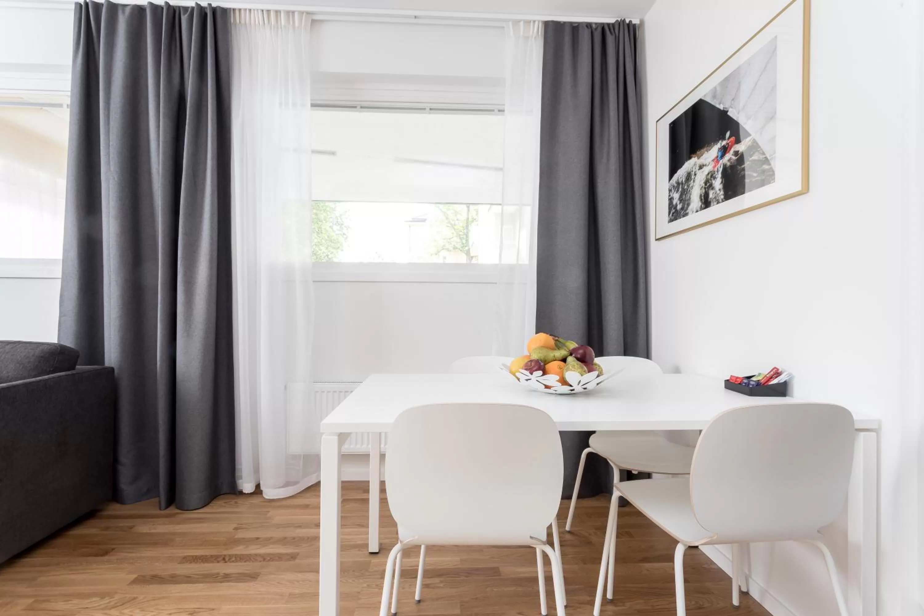 Dining area in ApartDirect Sundbyberg