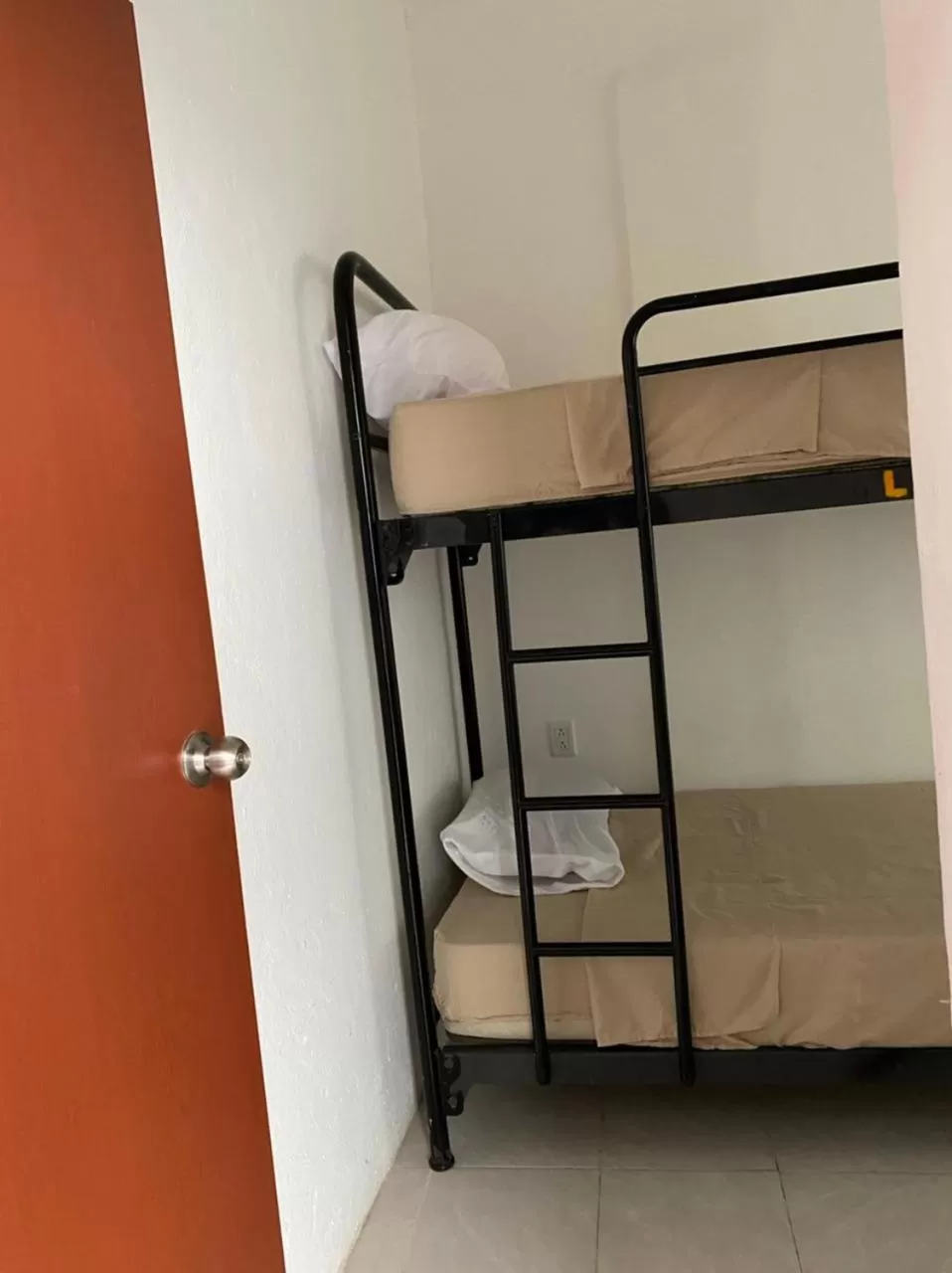 Photo of the whole room, Bunk Bed in Hotel Casa de luz Playa del Carmen