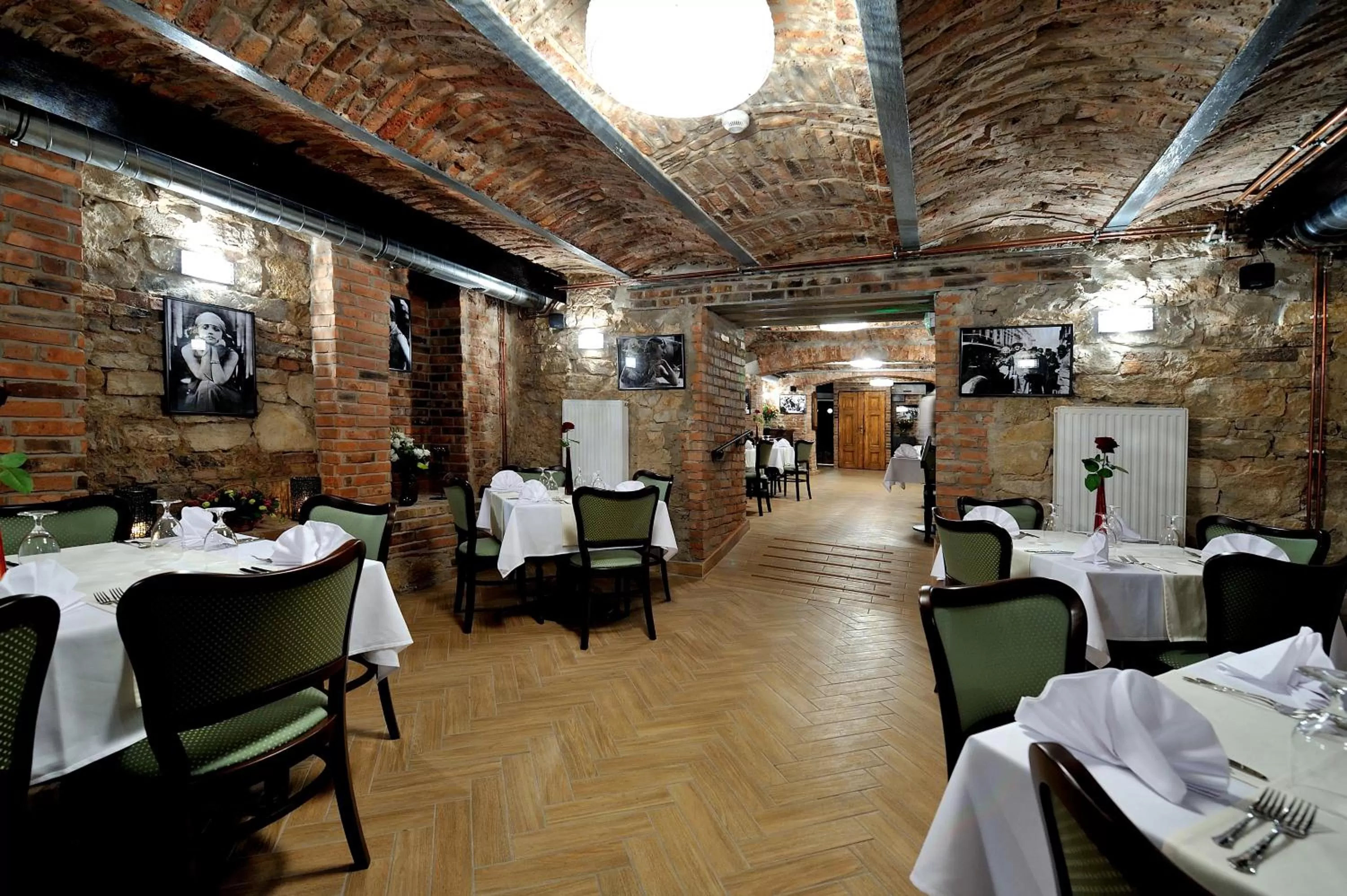Restaurant/places to eat in Hotel Centrum Sosnowiec