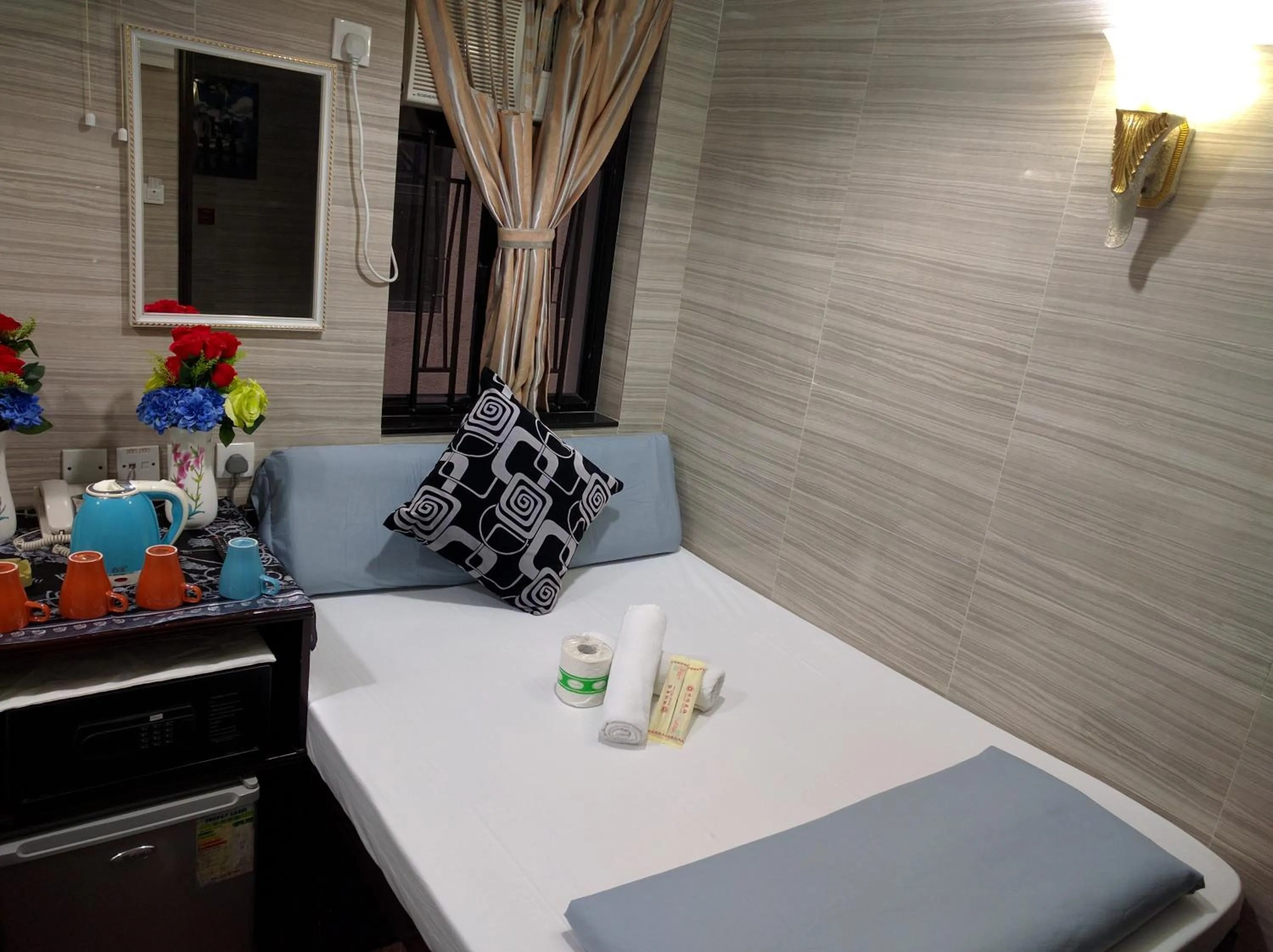 Night, Bed in Germany Hostel