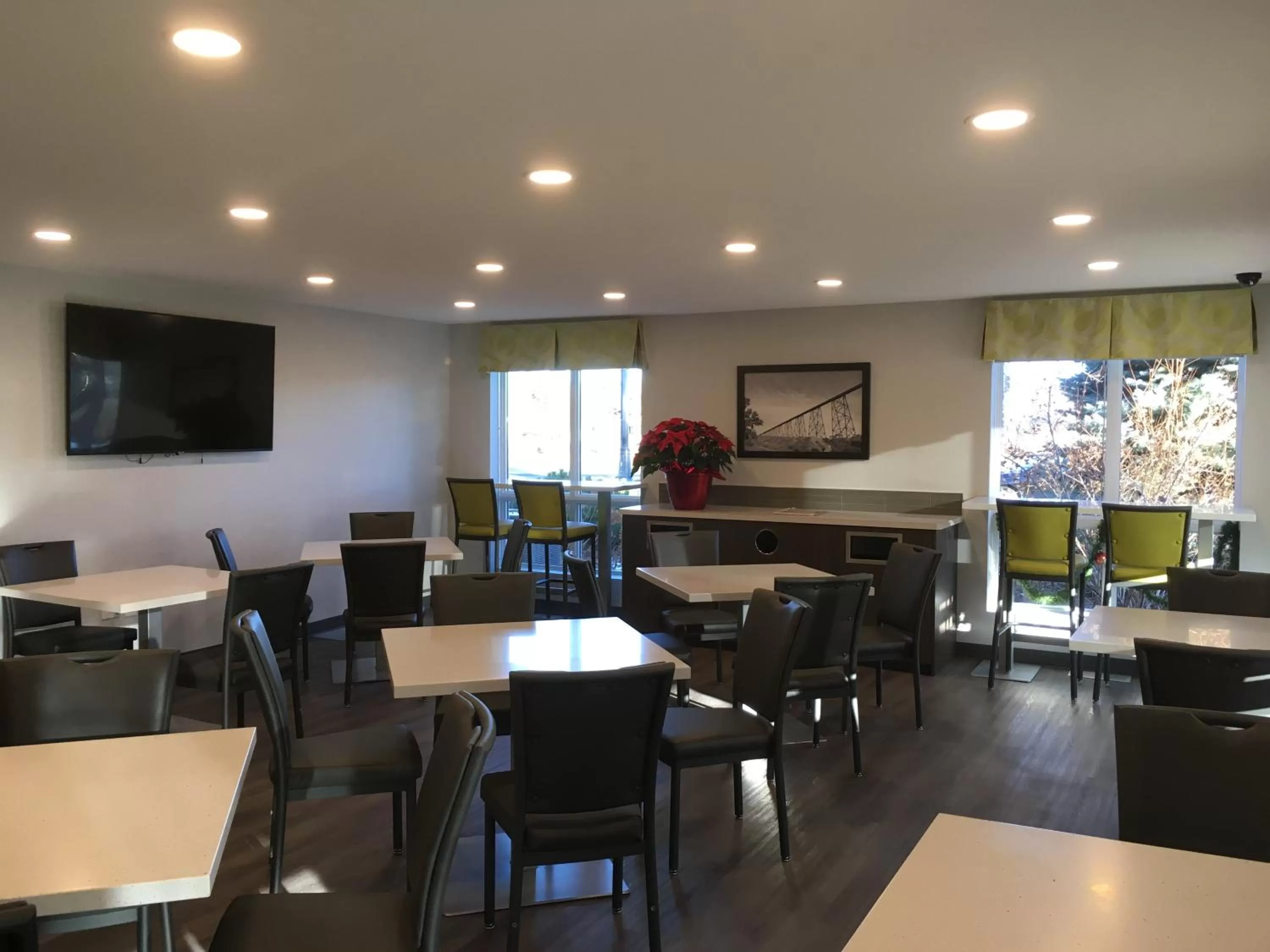 Continental breakfast in Super 8 by Wyndham Lethbridge