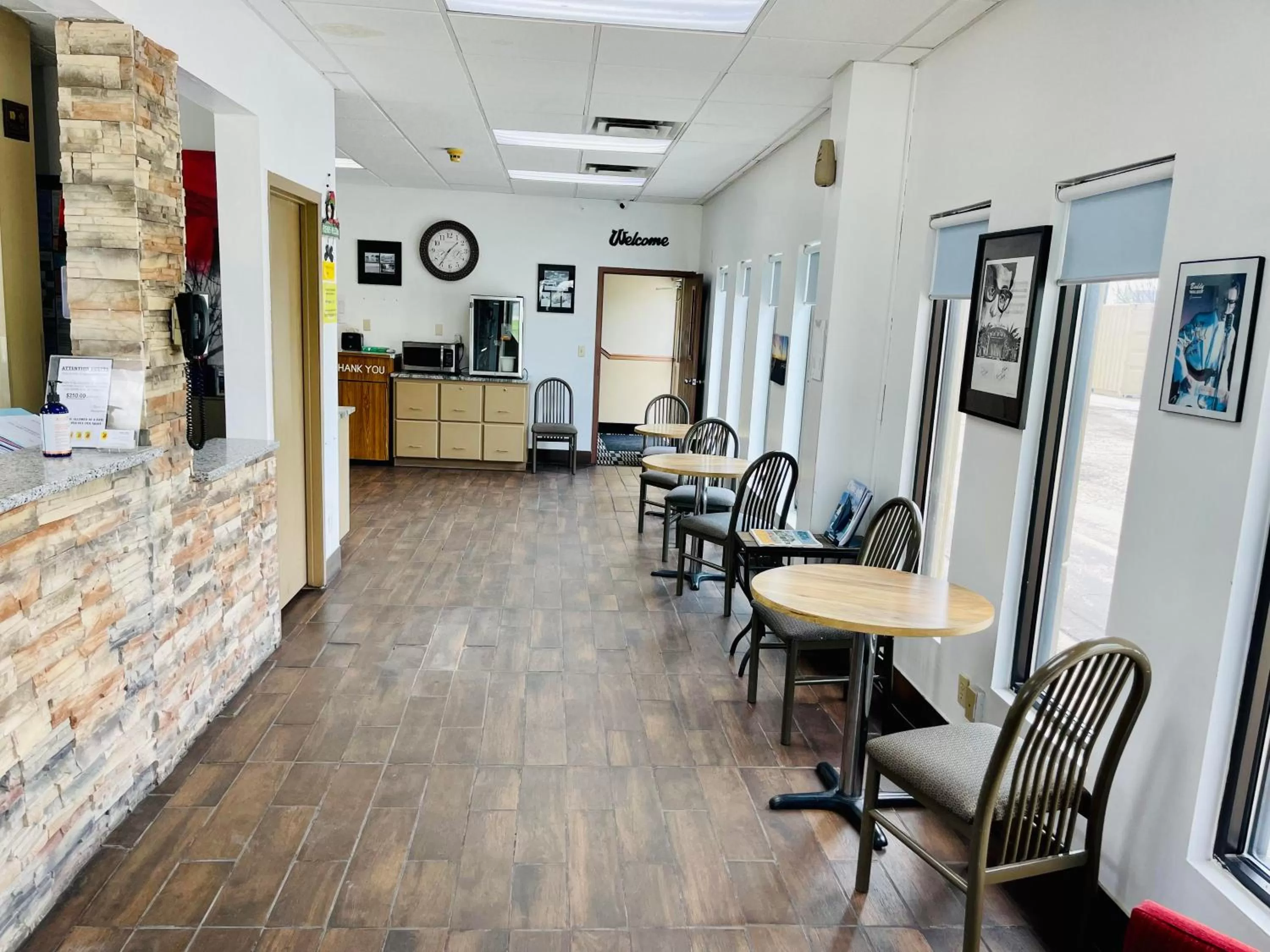 Lobby or reception in Super 8 by Wyndham Clear Lake