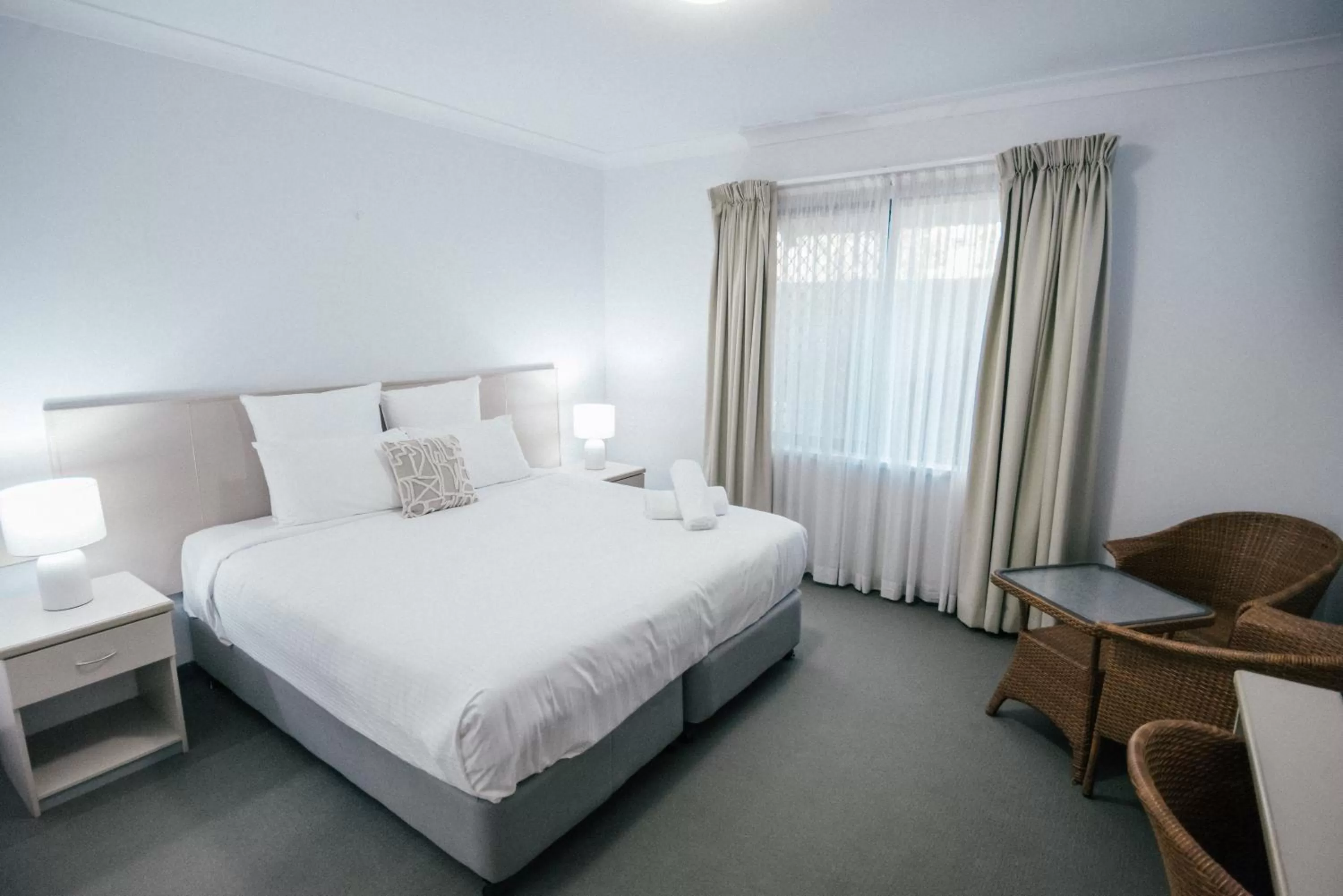 Bed in Warners at the Bay