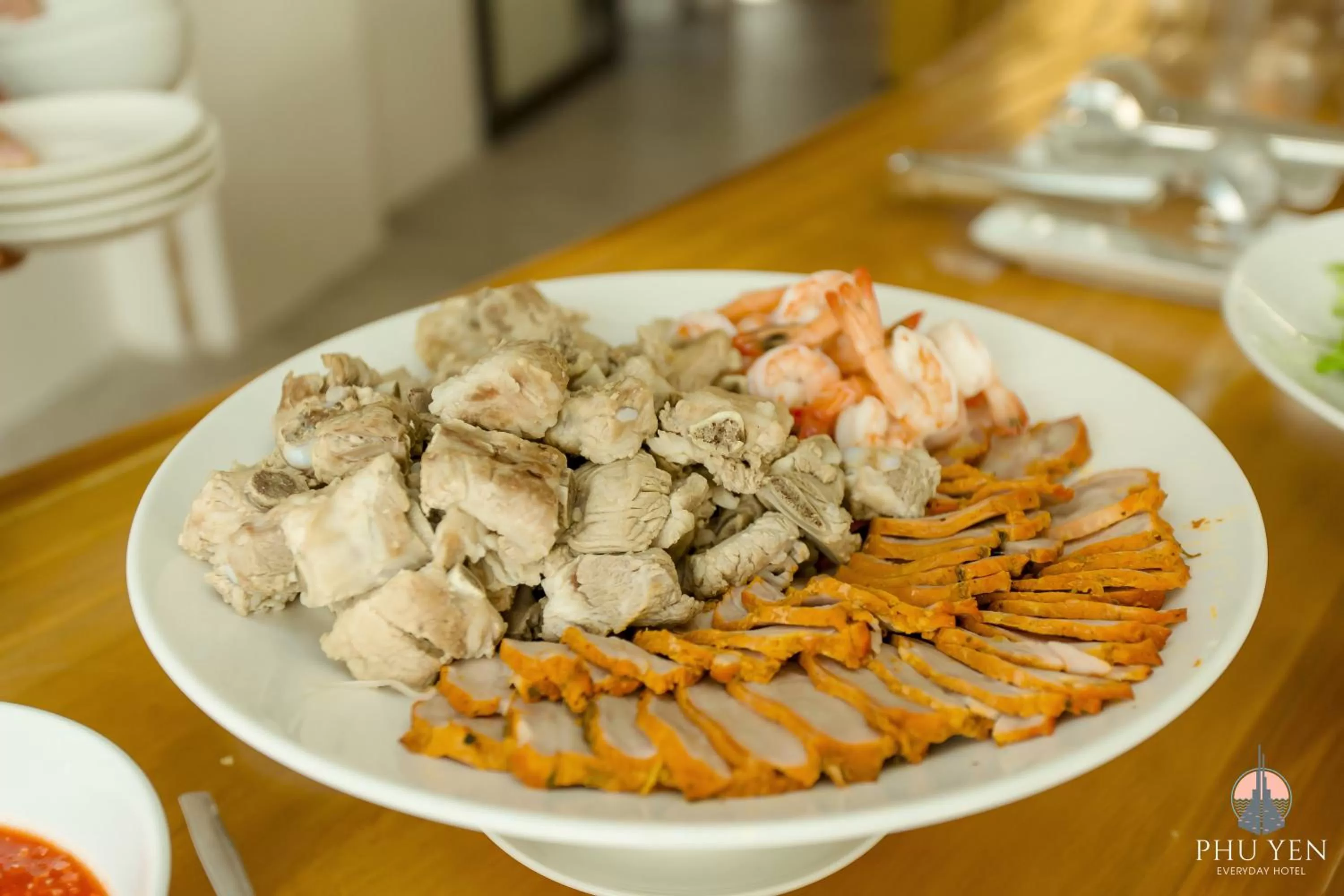 Restaurant/places to eat in PHÚ YÊN EVERYDAY HOTEL