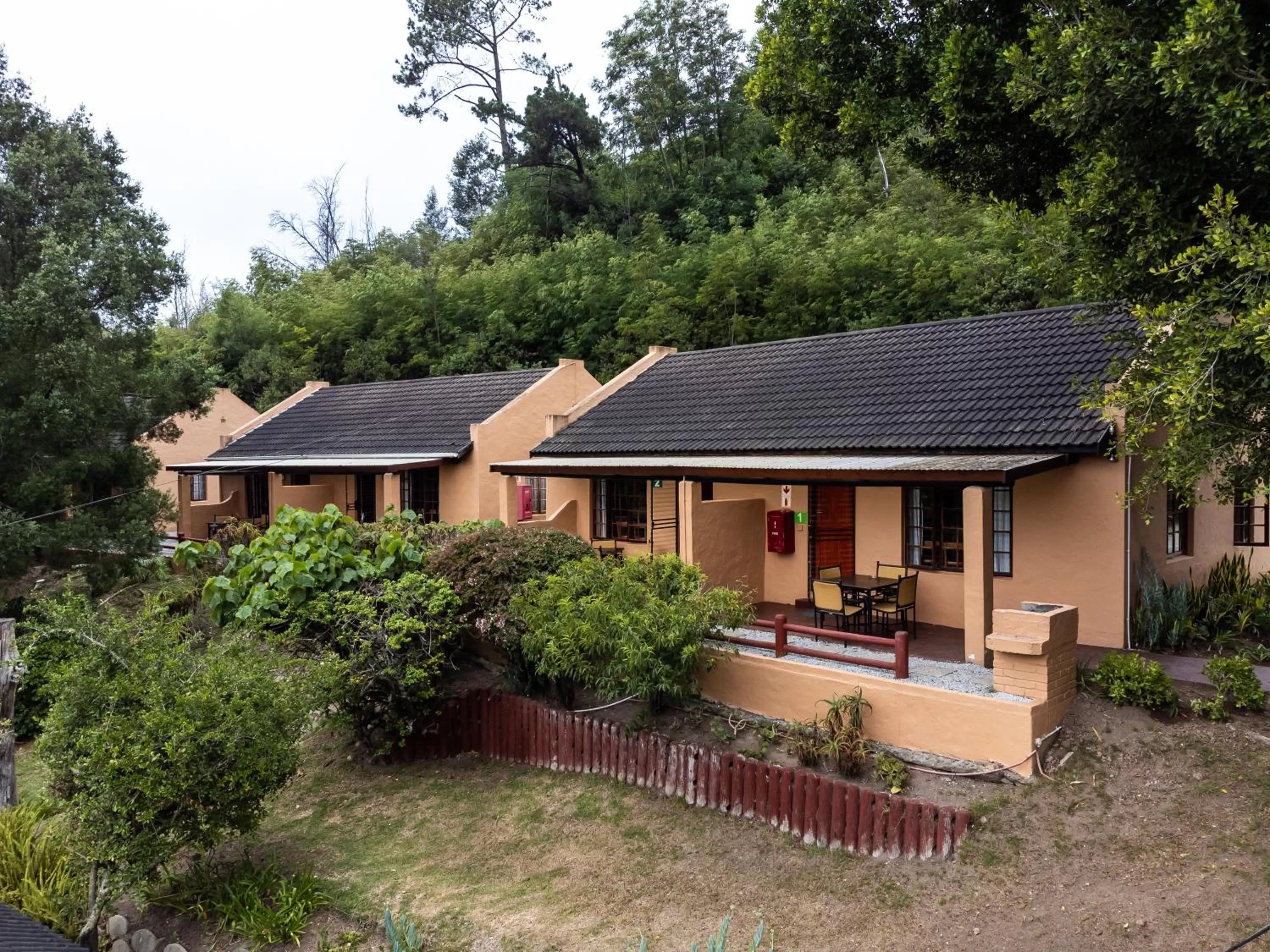 Property building in Gooderson Knysna Chalets