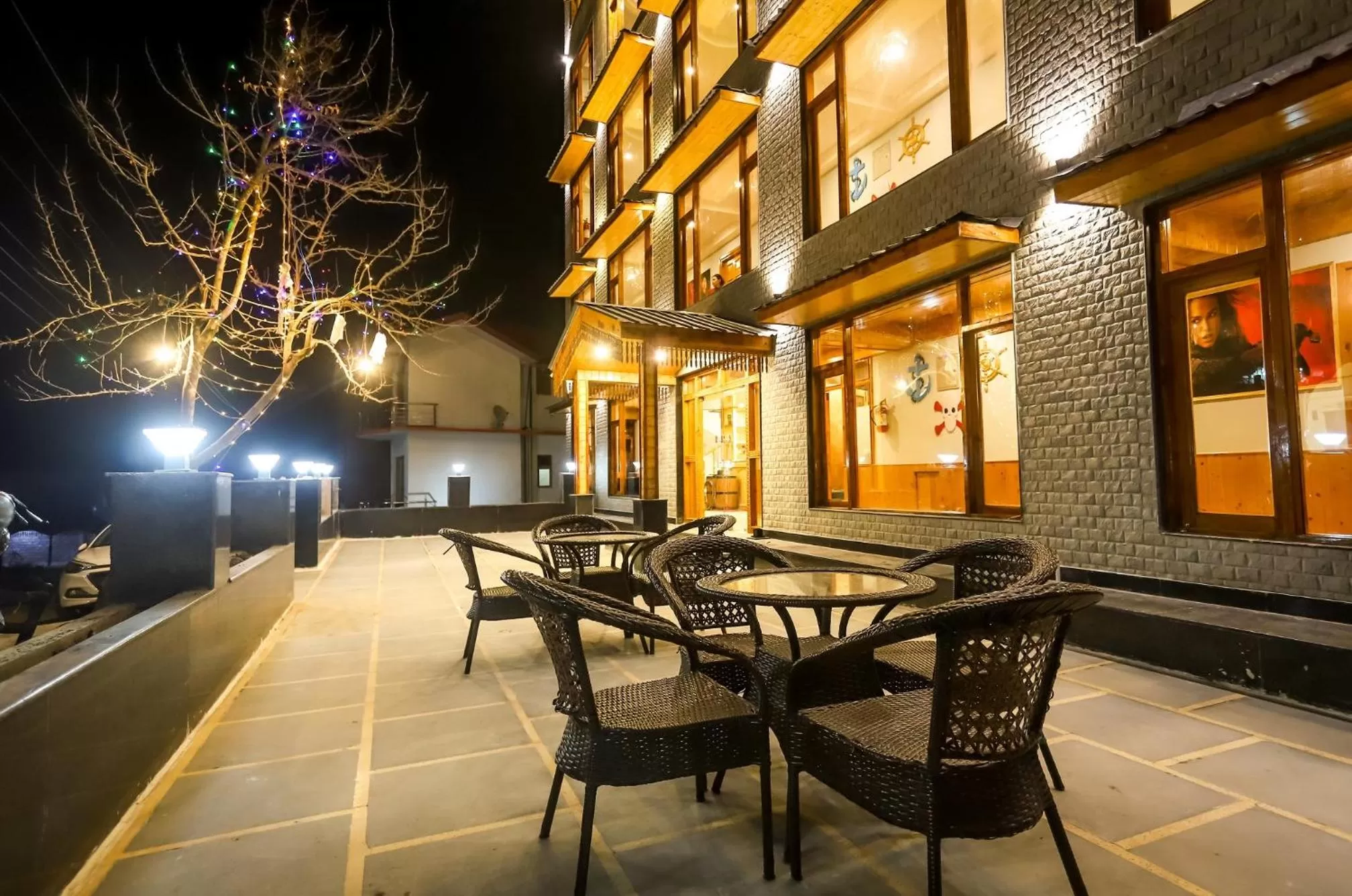 Facade/entrance in Hotel Smugglers Mountain View - central heated & air Cooled