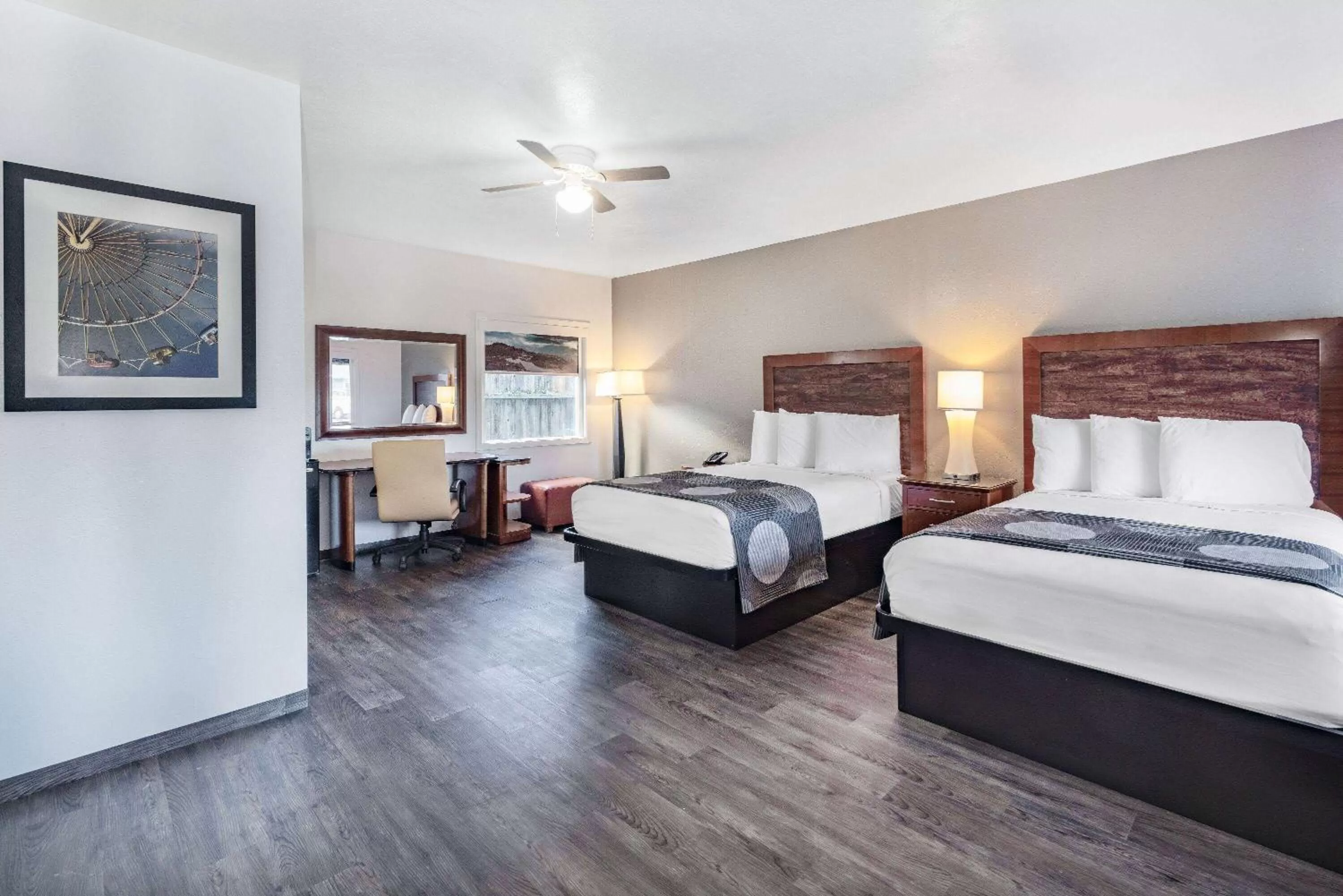 Photo of the whole room, Bed in Oceanside Inn & Suites, a Days Inn by Wyndham