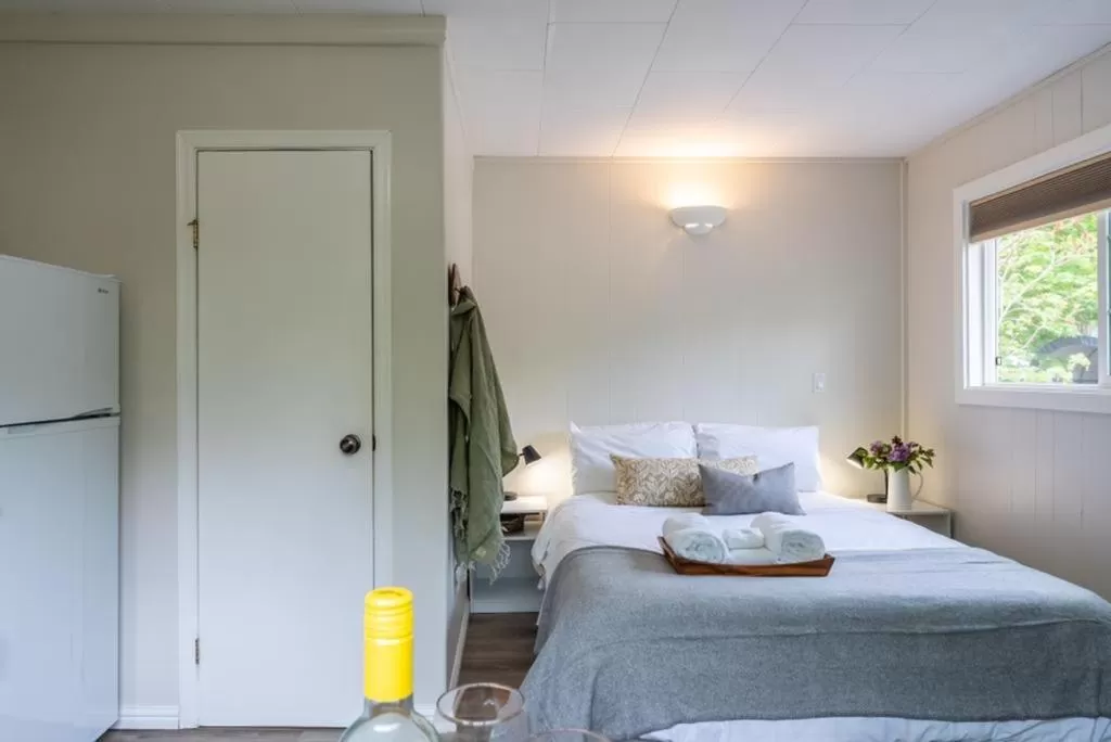 Bed in Barefoot Villas and Retreat