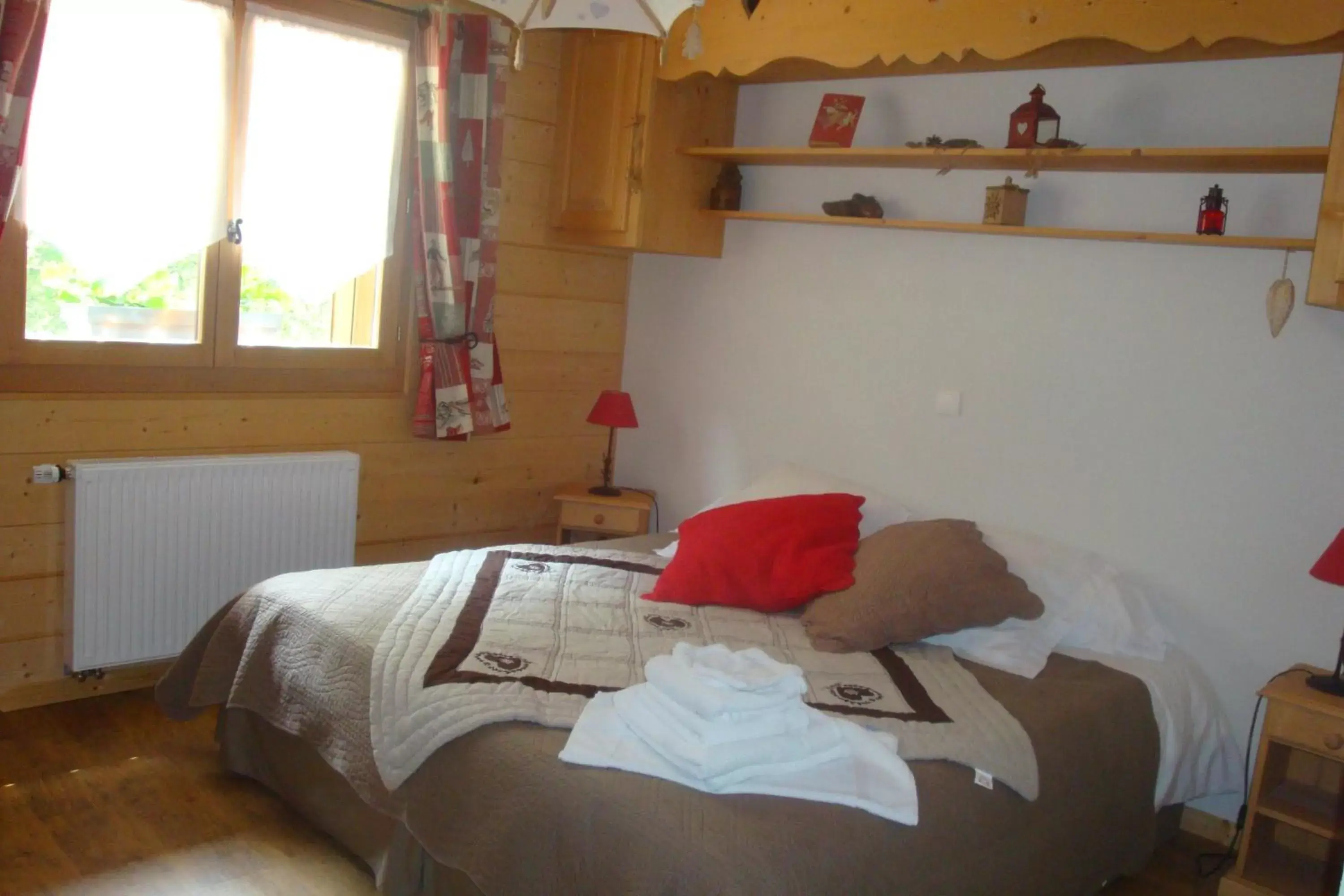 Double or Twin Room in Bed and Breakfast Chalet Manava Double or Twin Room in Bed and Breakfast Chalet Manava