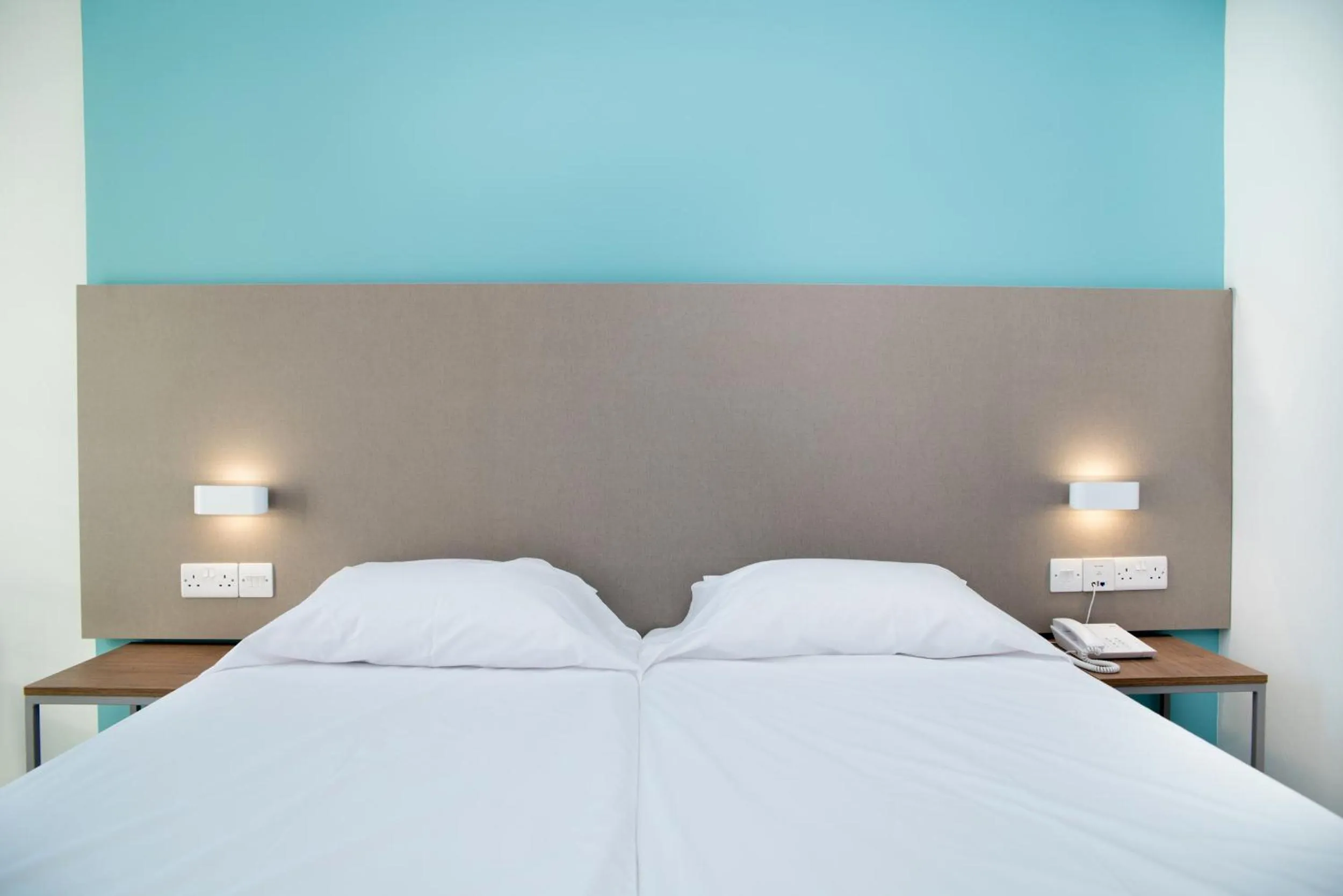 Single Room in Mandali Hotel