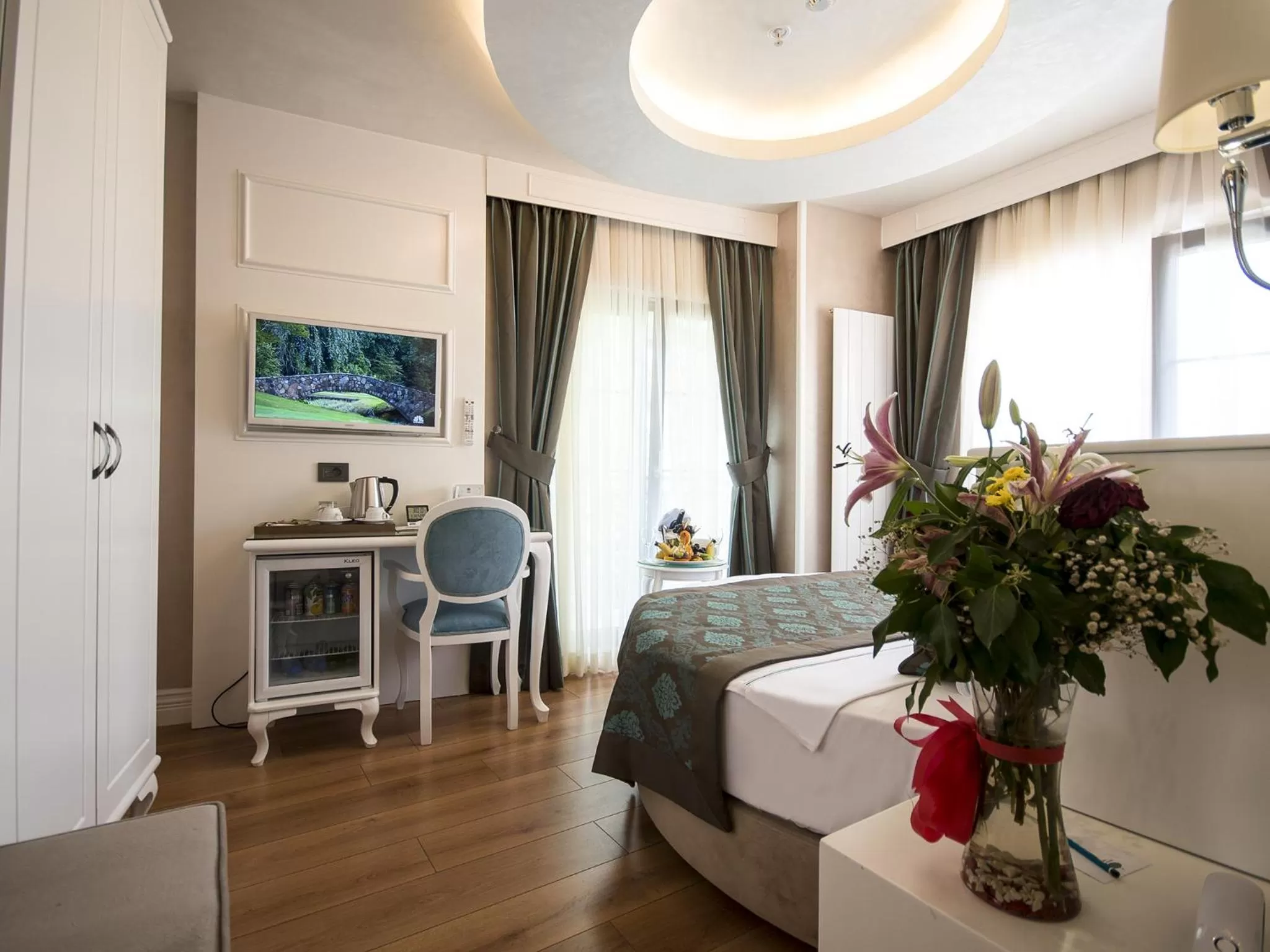 TV and multimedia, Bed in Antusa Palace Hotel & Spa