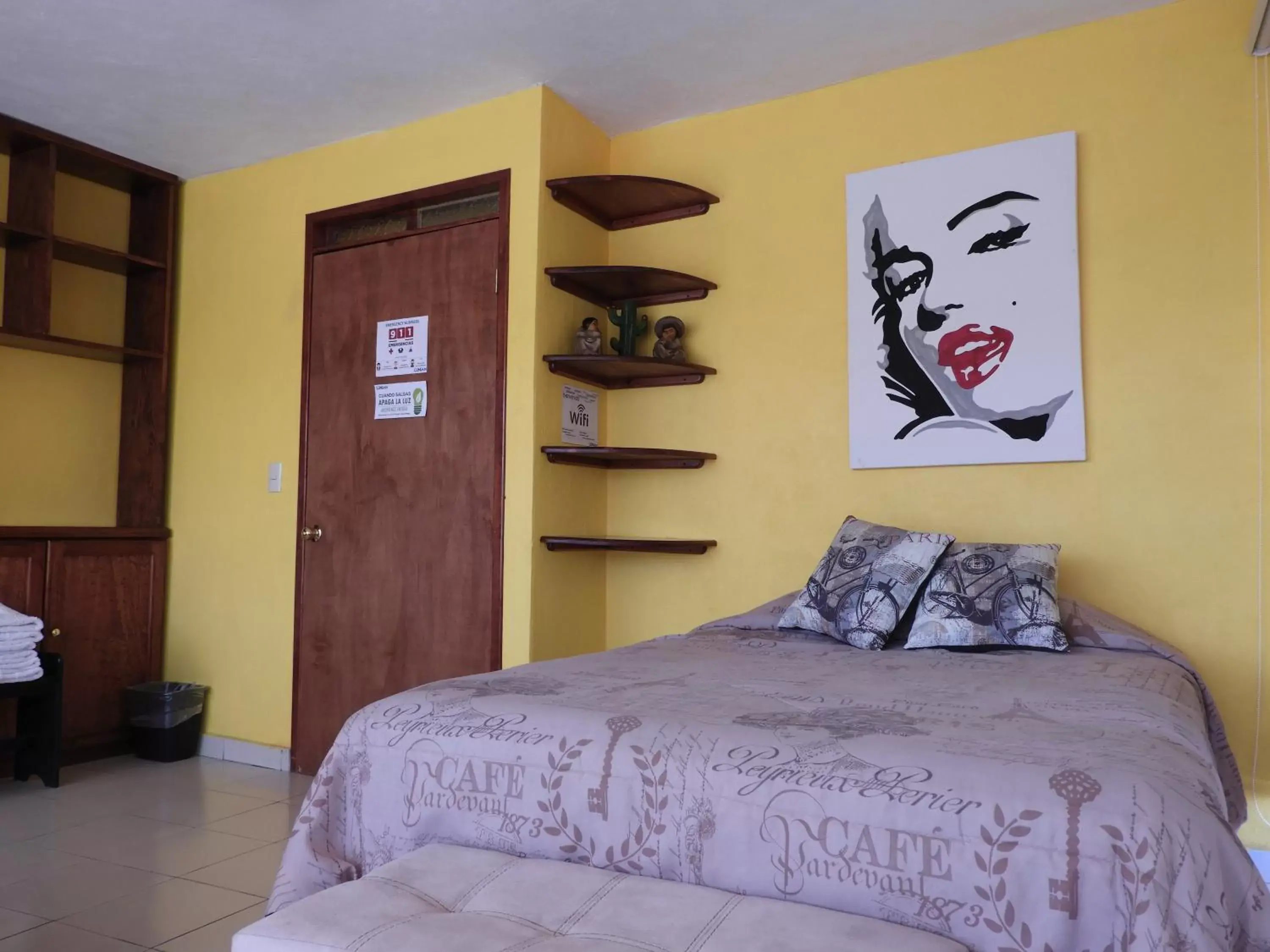 Suite with Balcony in La Lotería Panoramic House & Rooftop by Lunian Suite with Balcony in La Lotería Panoramic House & Rooftop by Lunian