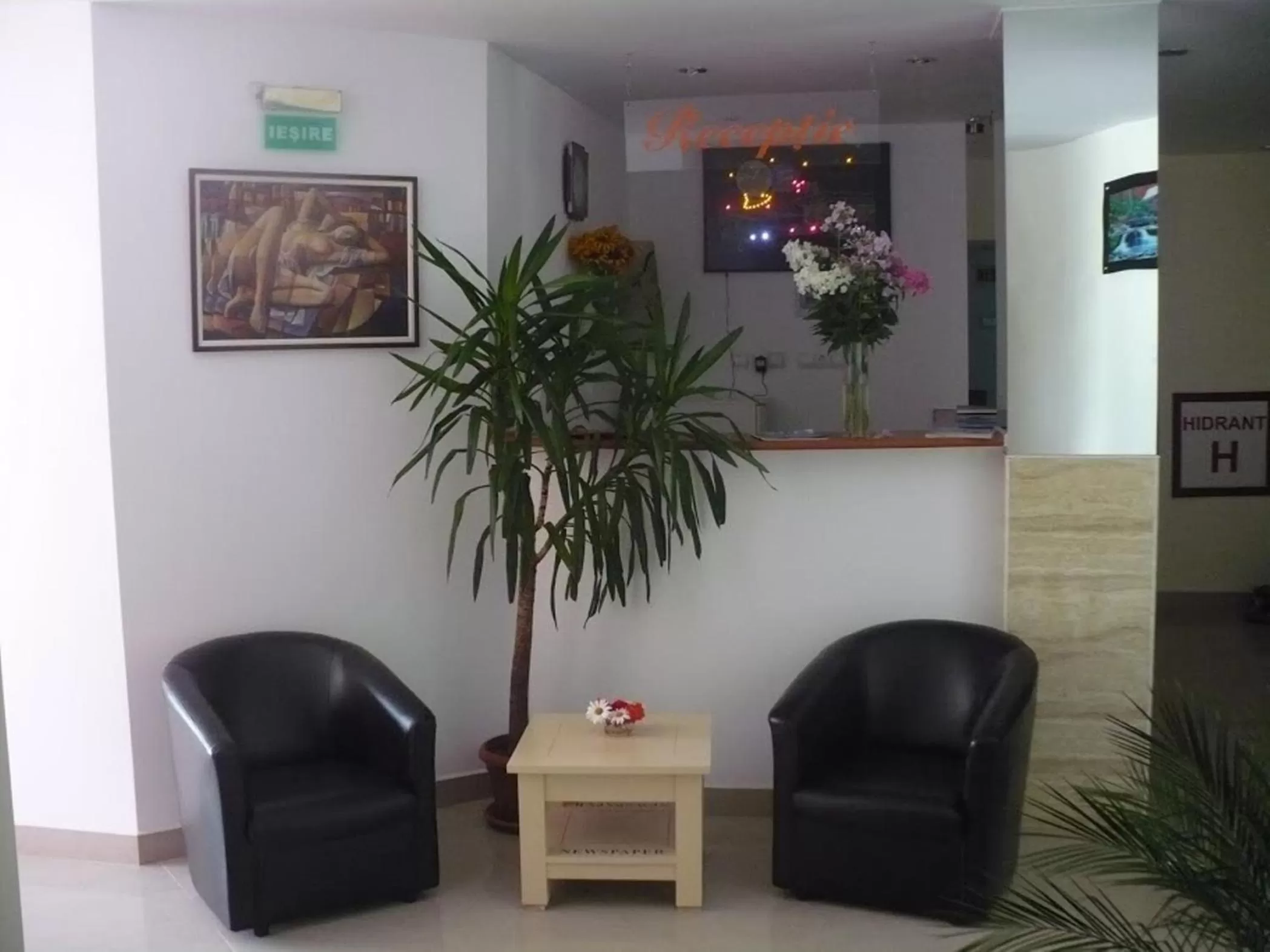 Lobby or reception in Pensiunea Old Sheriff