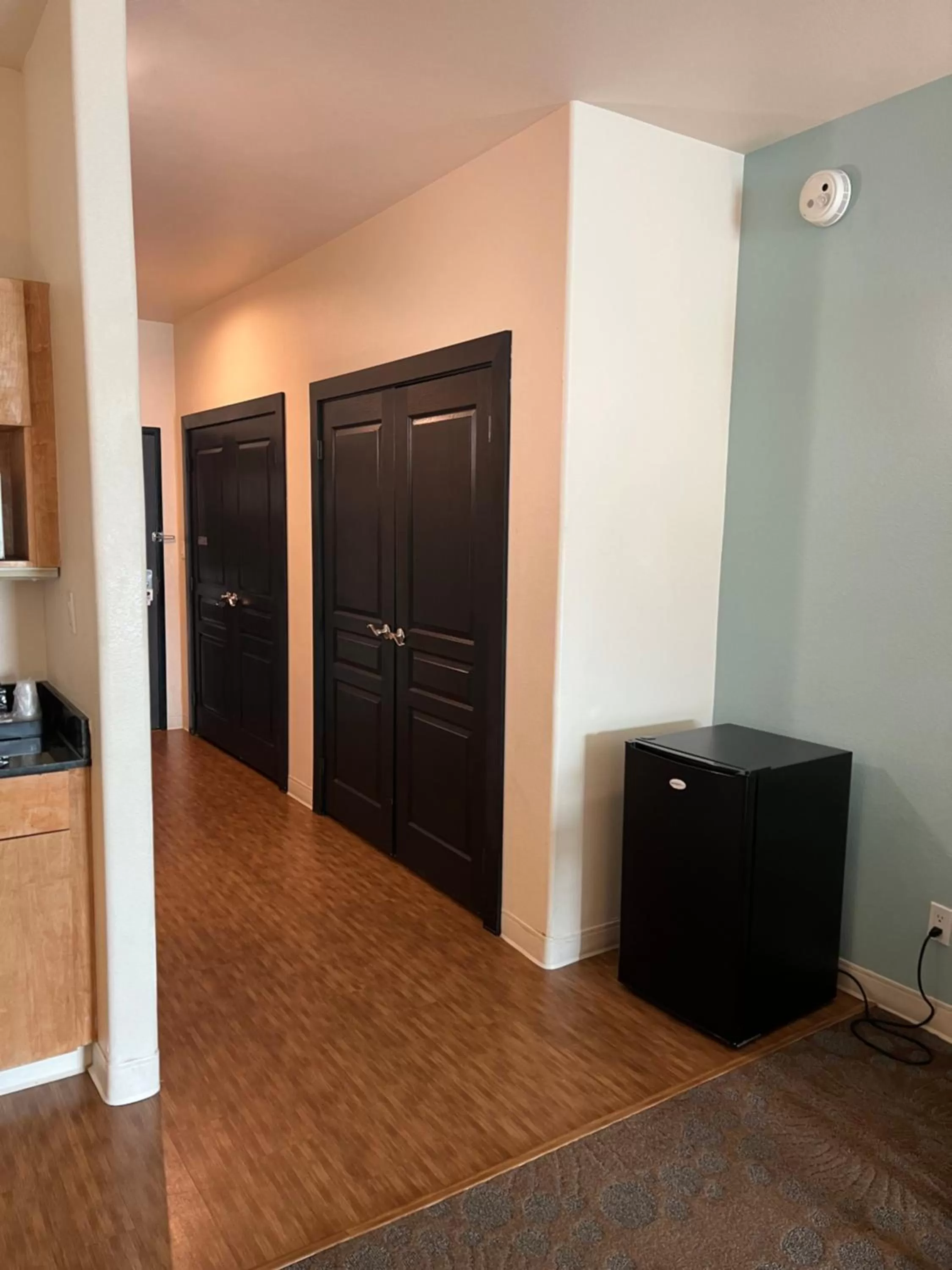 Sunchase Inn & Suites