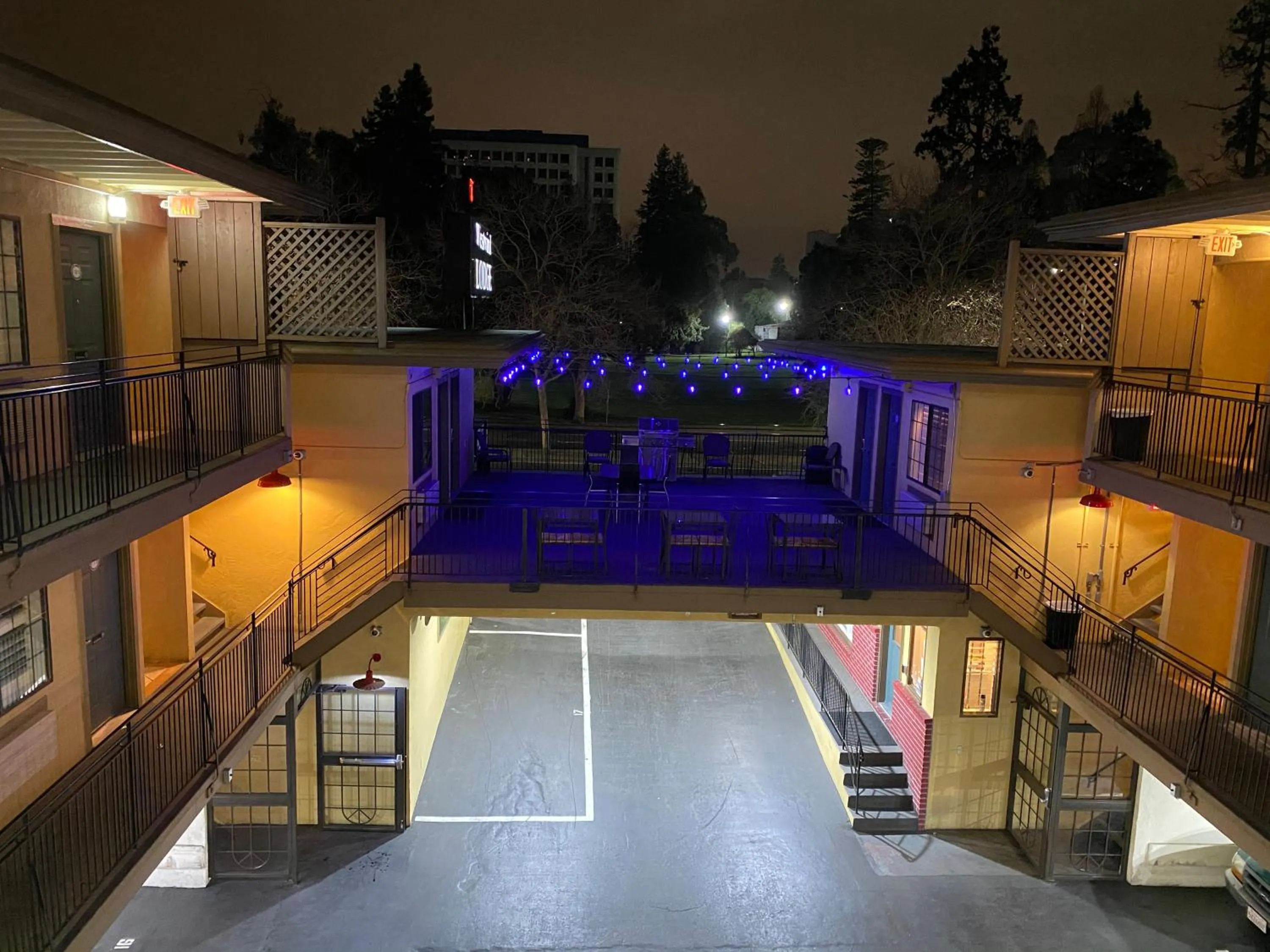 Facade/entrance in Westwind Lodge