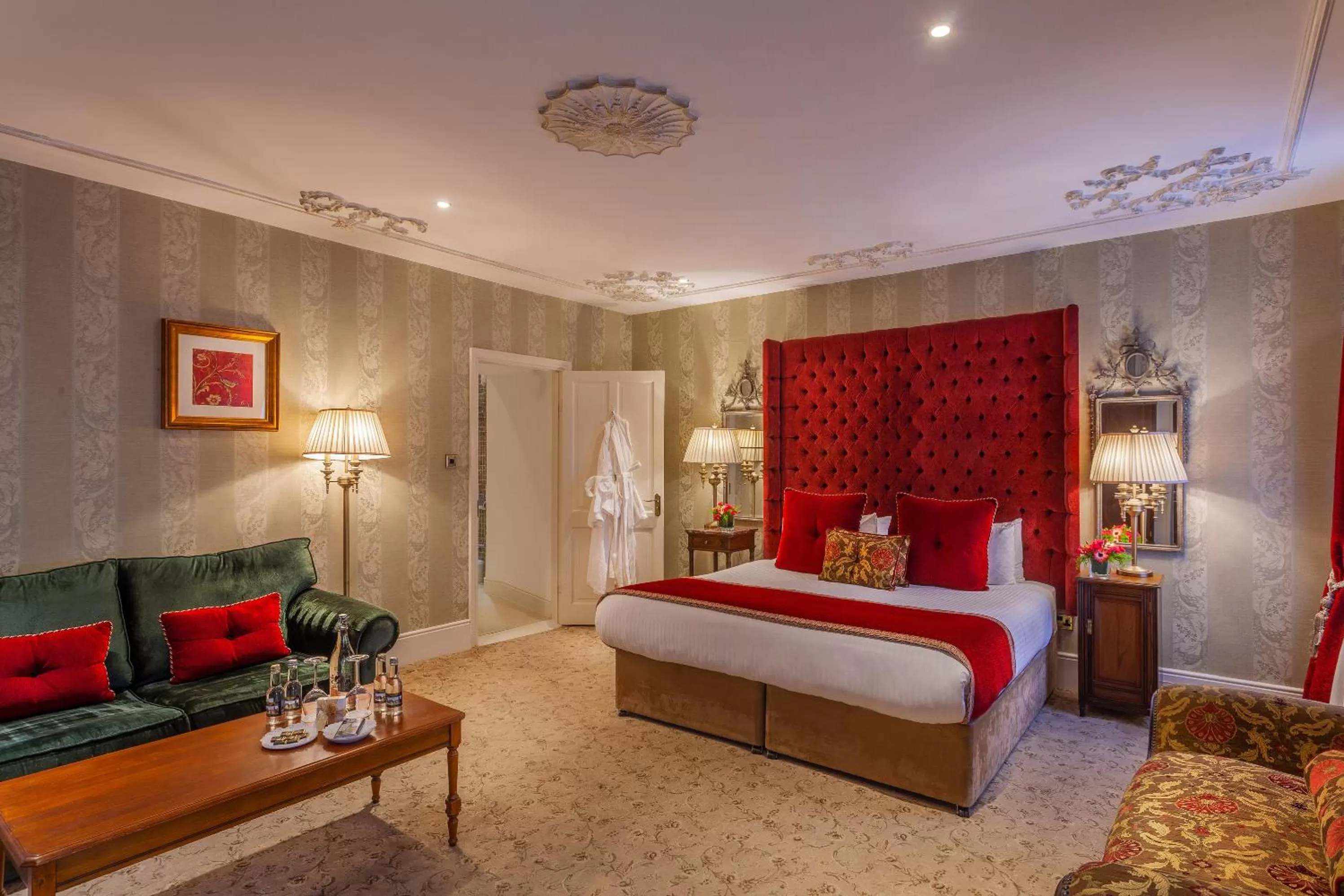 Bed in Cabra Castle Hotel