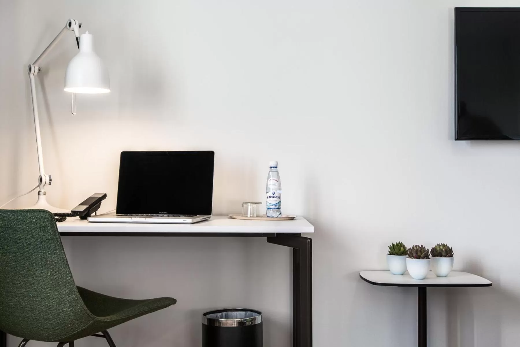 hair dresser in Landvetter Airport Hotel, Best Western Premier Collection