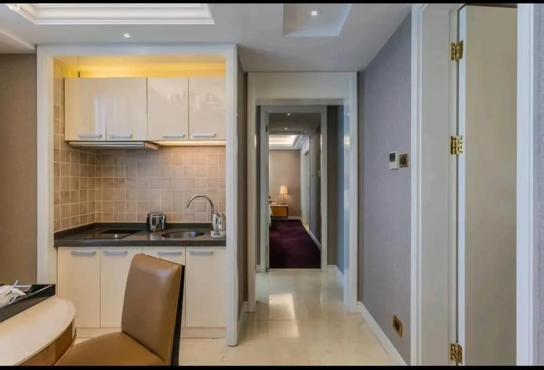 Wealthy All Suite Hotel Suzhou