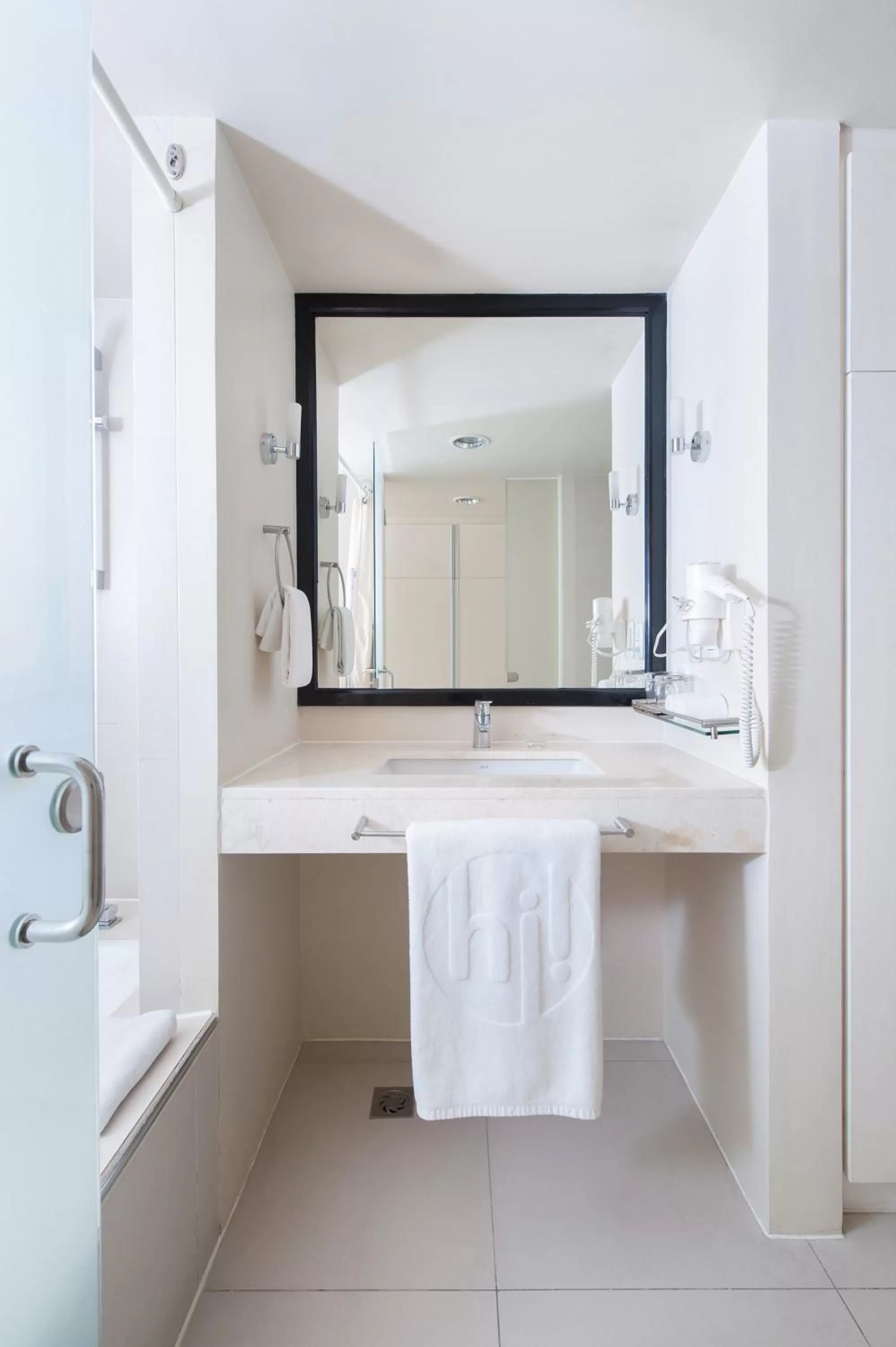 Bathroom in The Picasso Boutique Serviced Residences Managed by HII