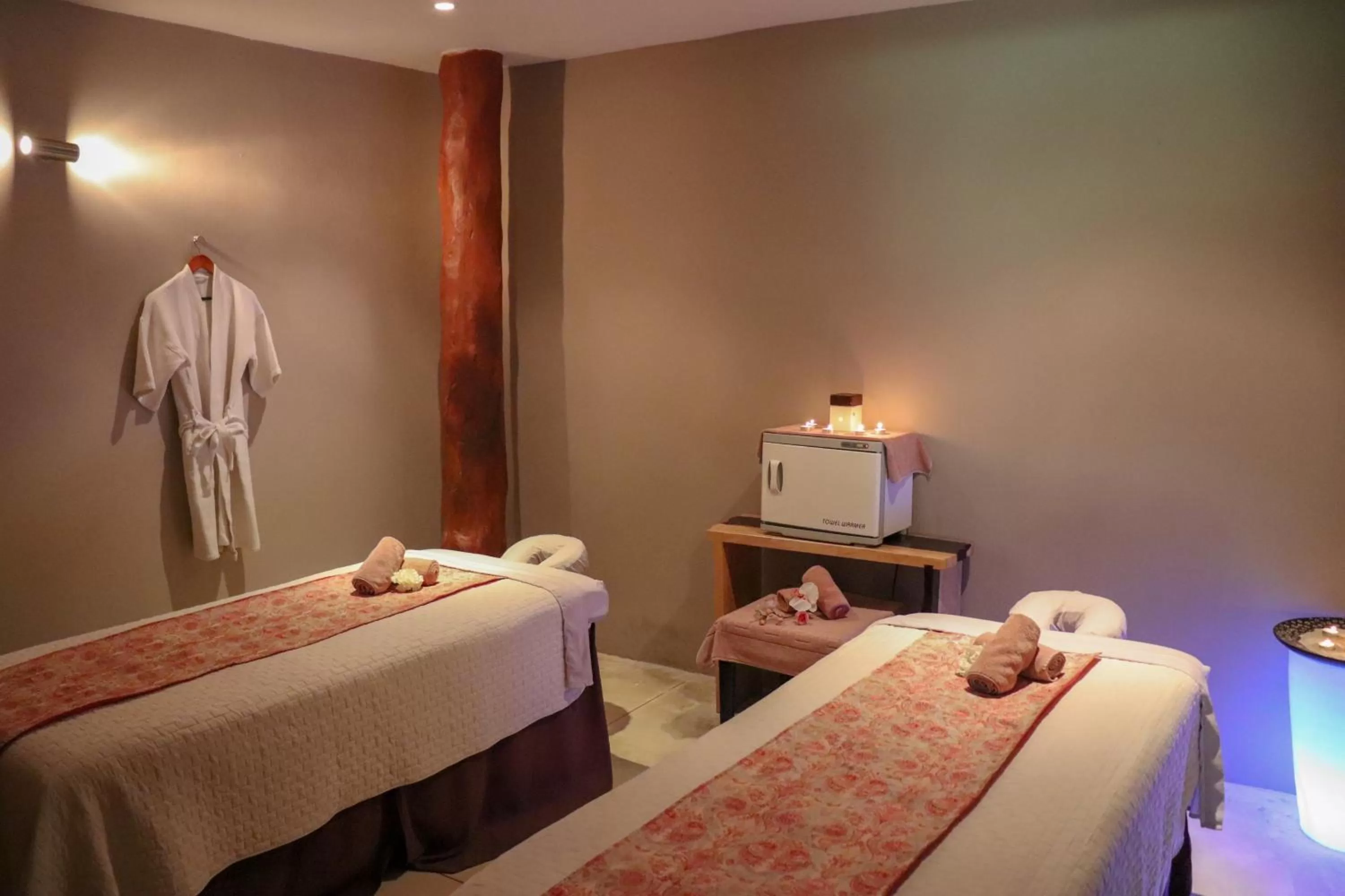 Massage, Bed in Privilege Aluxes Adults Only