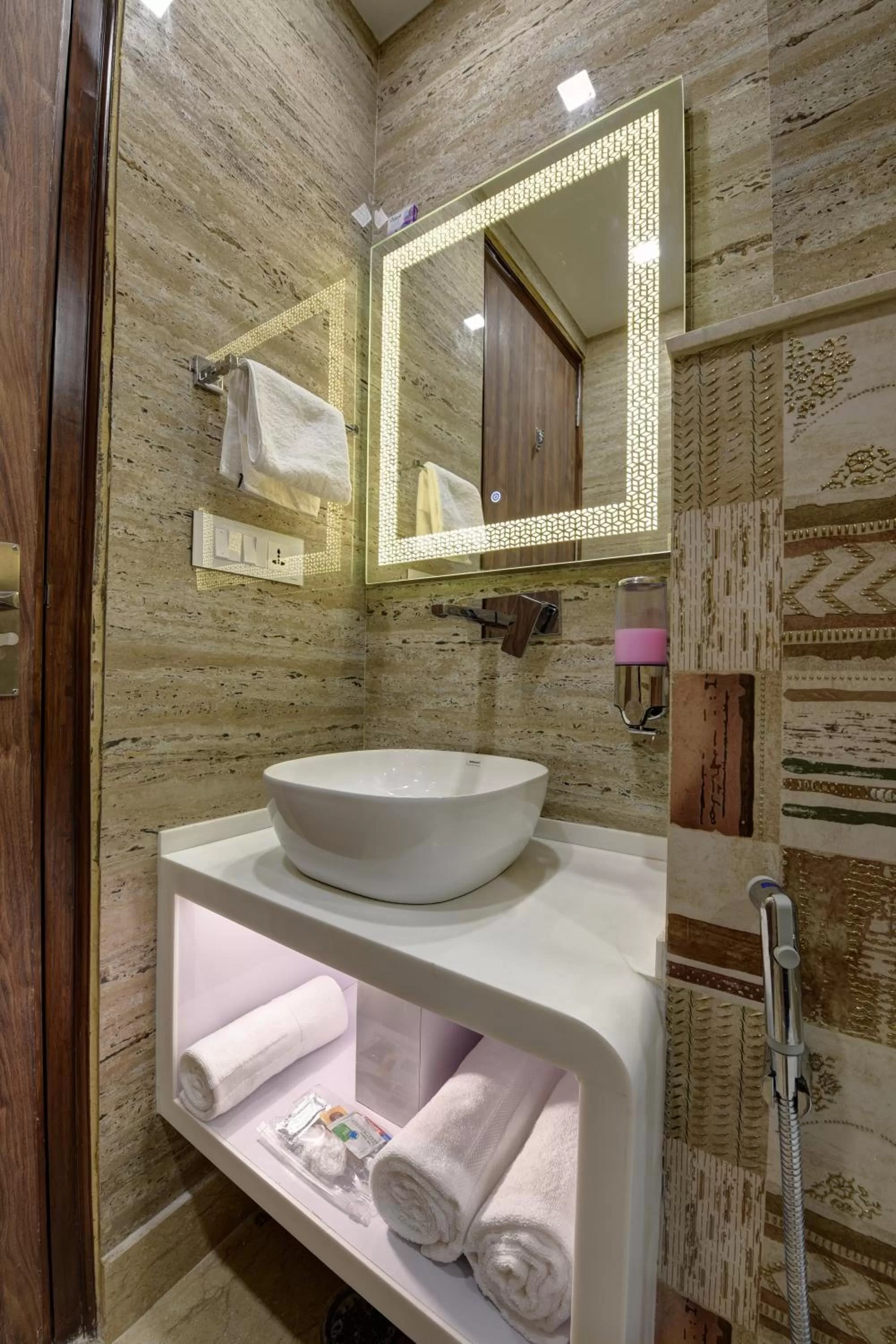 Bathroom in GOLDEN TREE