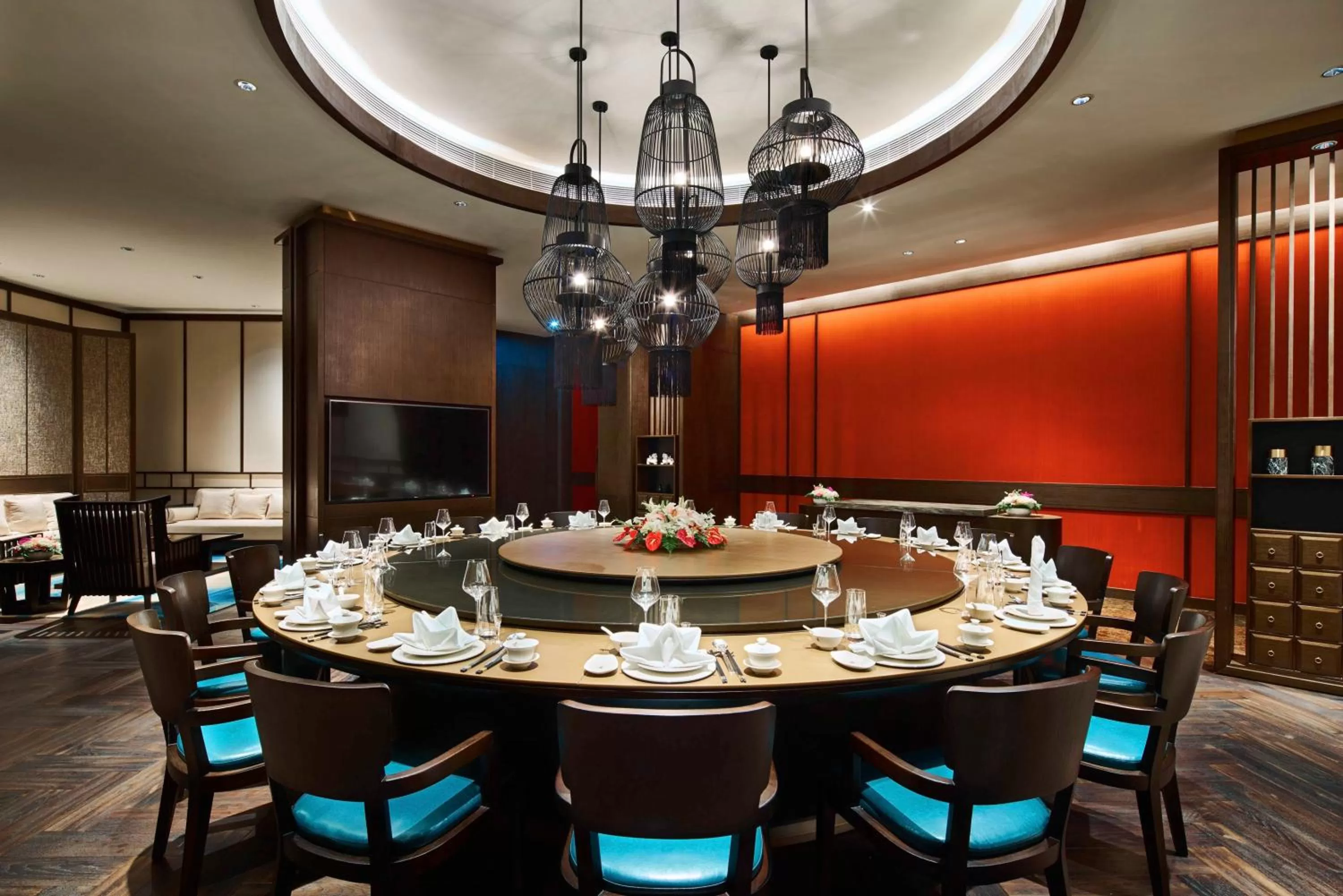 Restaurant/places to eat in Crowne Plaza Sanya Haitang Bay Resort by IHG