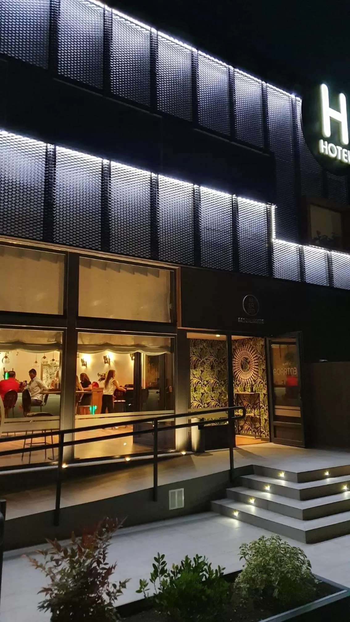 Facade/entrance in HOTEL IBERUM