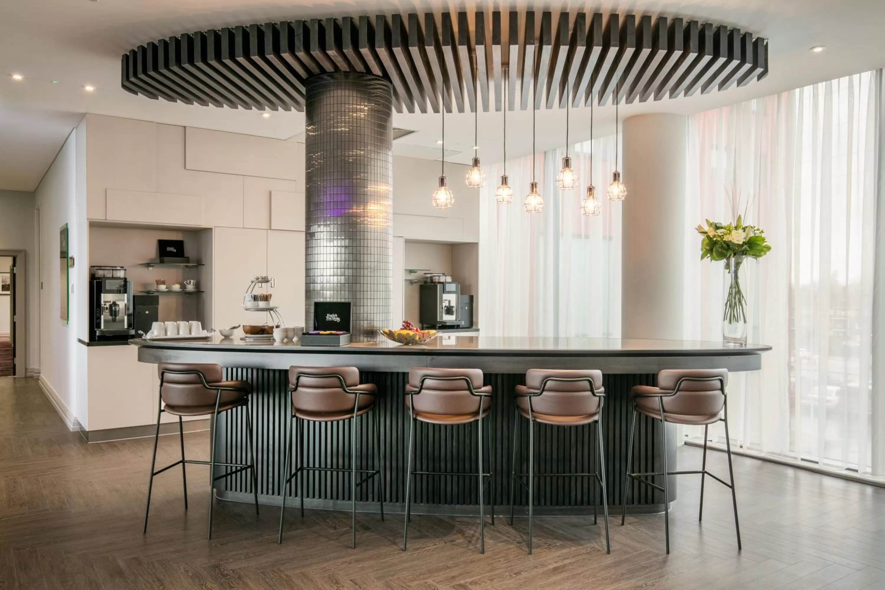 Meeting/conference room in Crowne Plaza London - Docklands by IHG