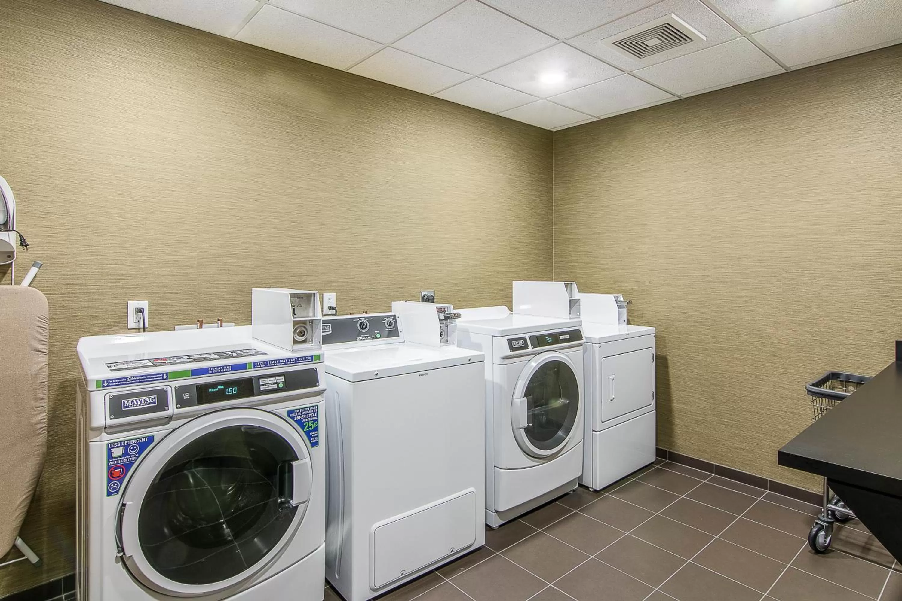 laundry in Sleep Inn & Suites West-Near Medical Center