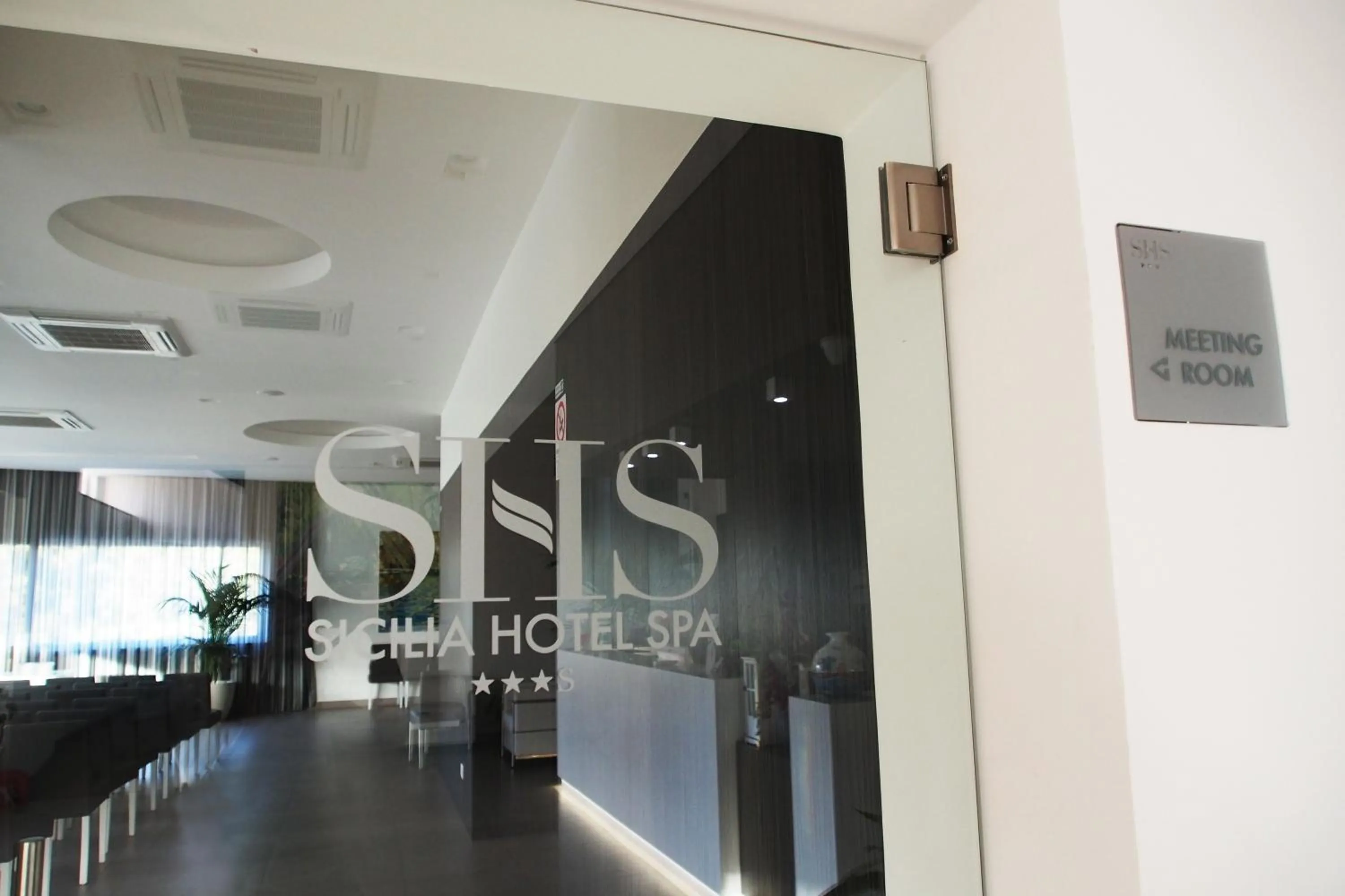 Lobby or reception in Sicilia Hotel Spa